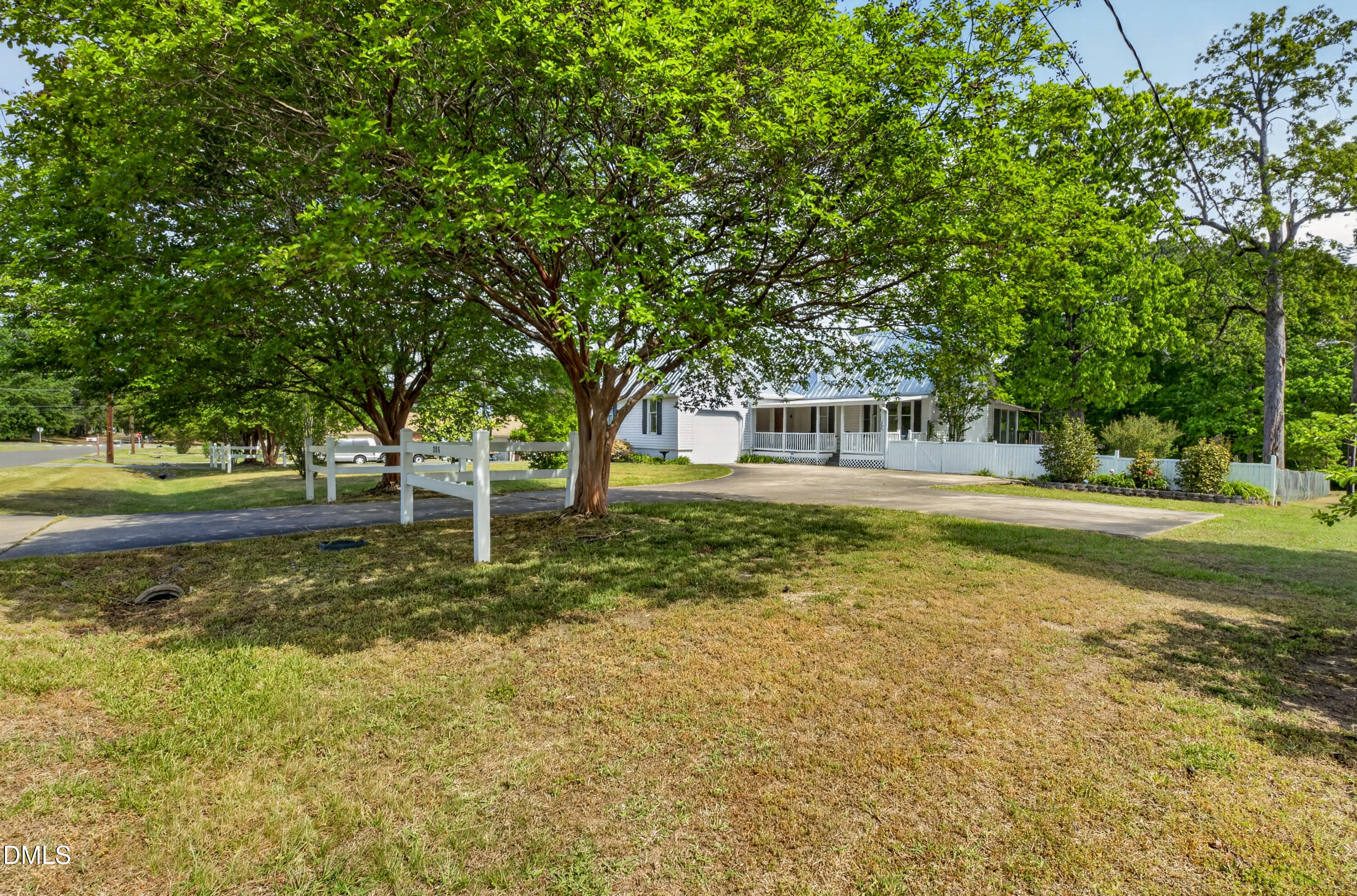 306 18th Street Property Photo 6