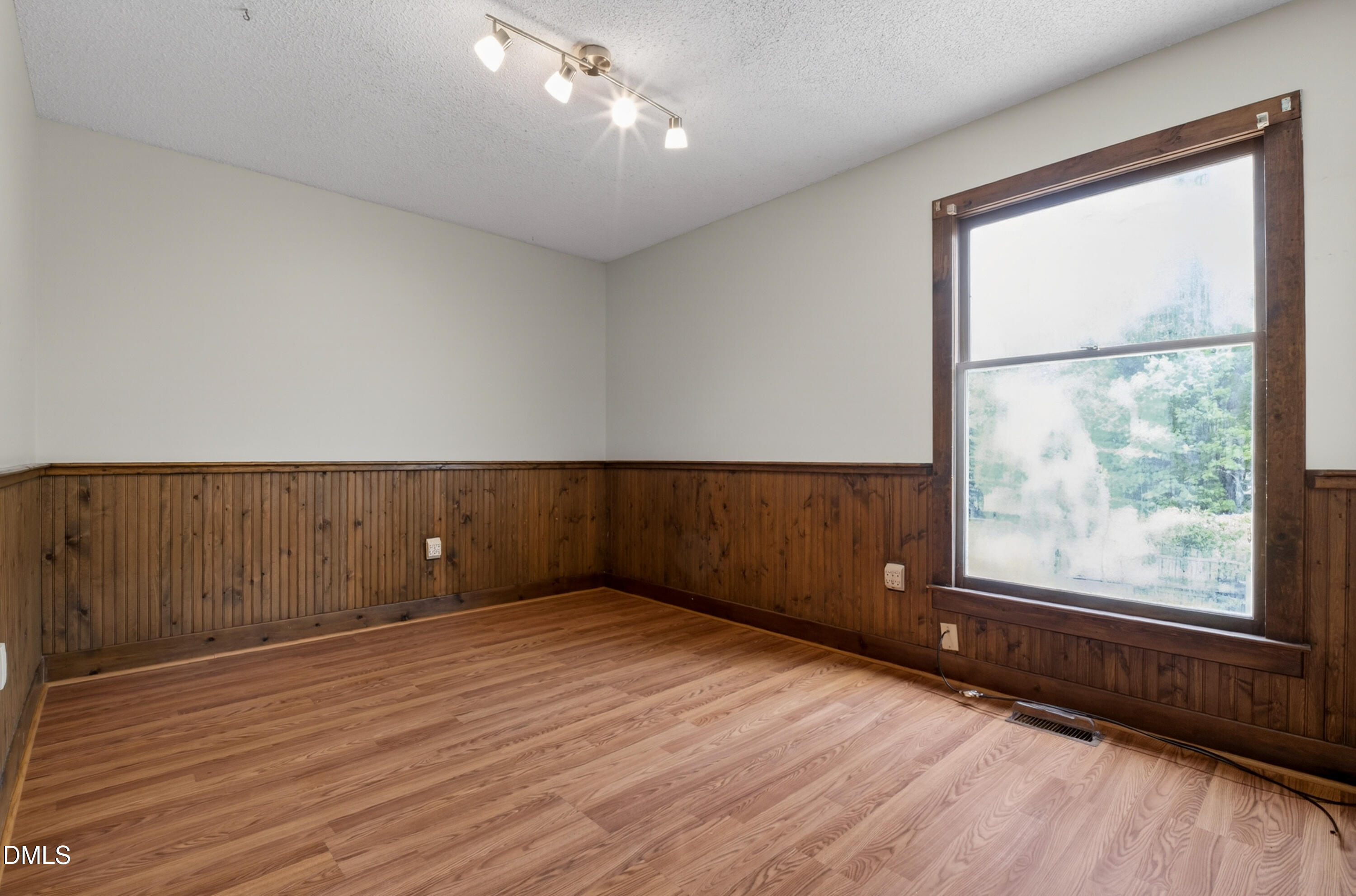 306 18th Street Property Photo 32