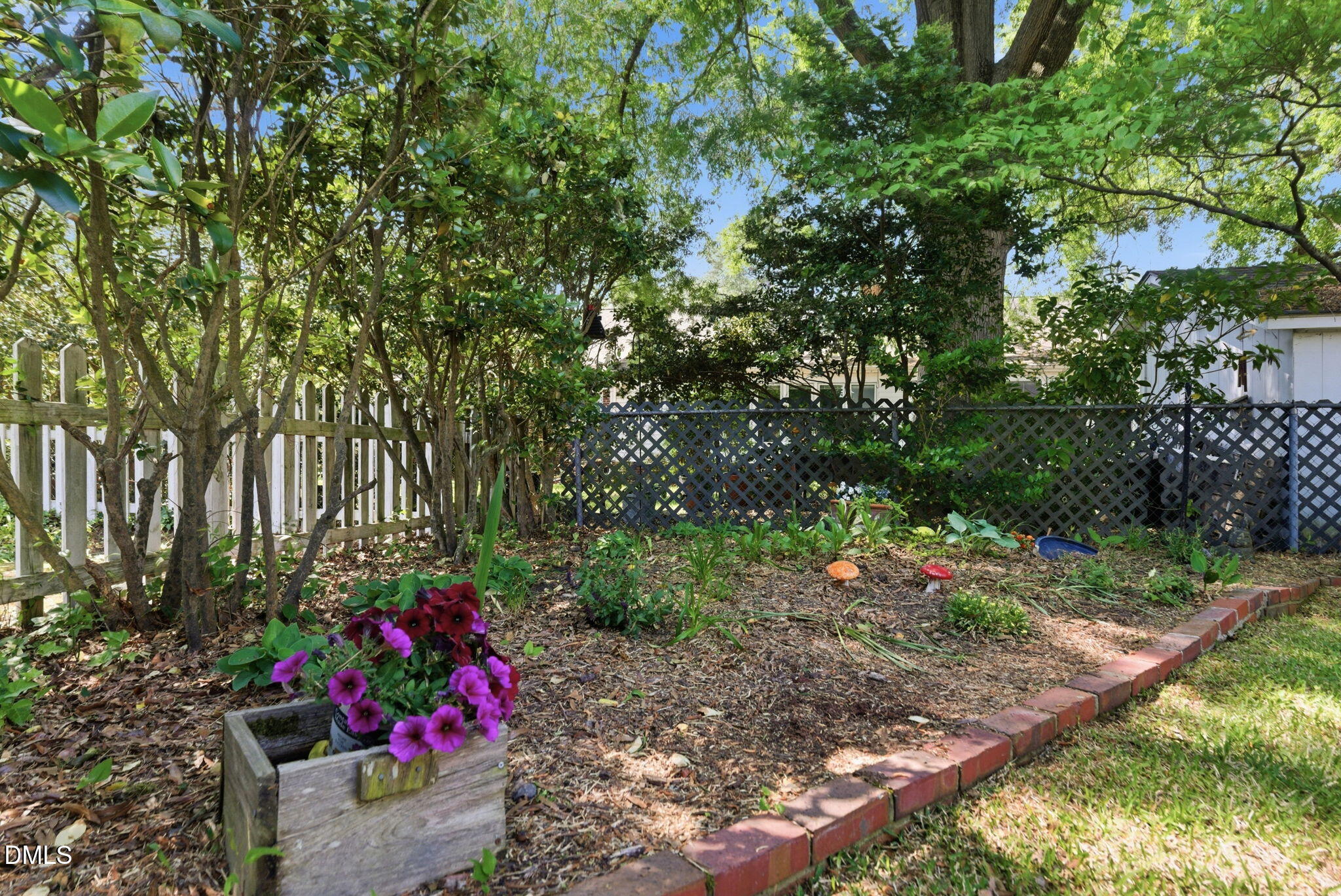 806 S 1st Street Property Photo 84
