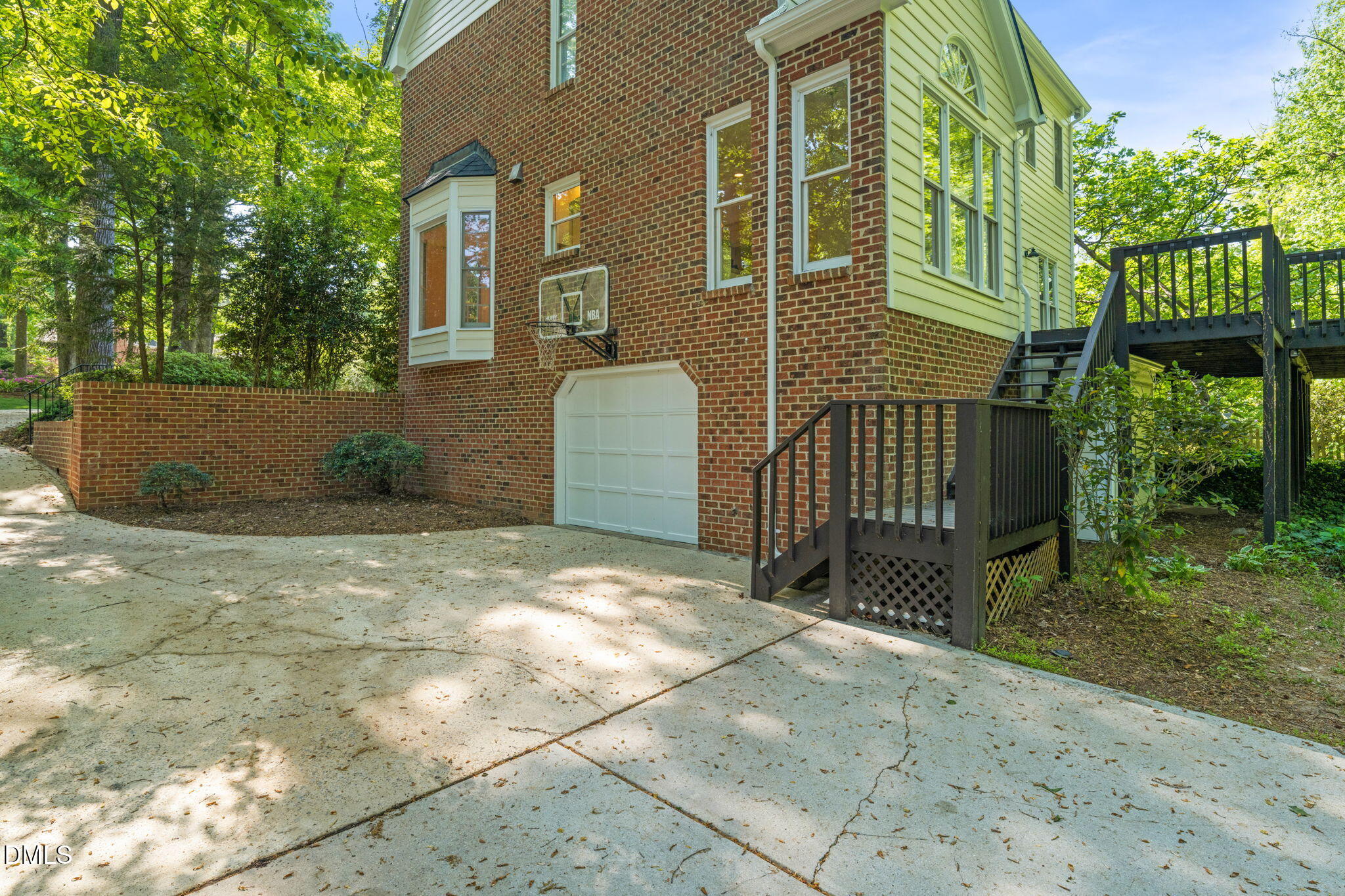 107 Thornewood Drive Property Photo 49