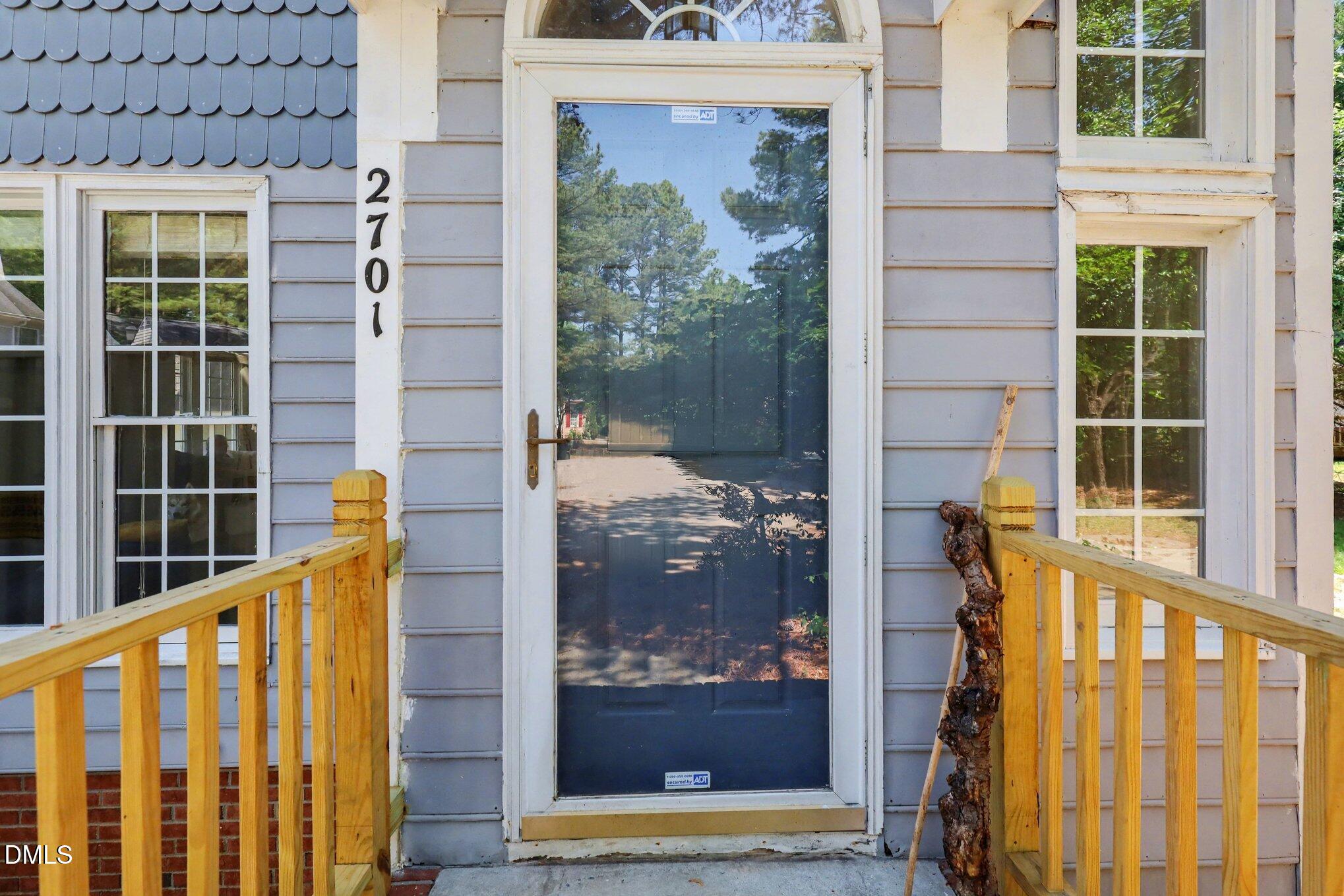 2701 Clonnel Court Property Photo 2