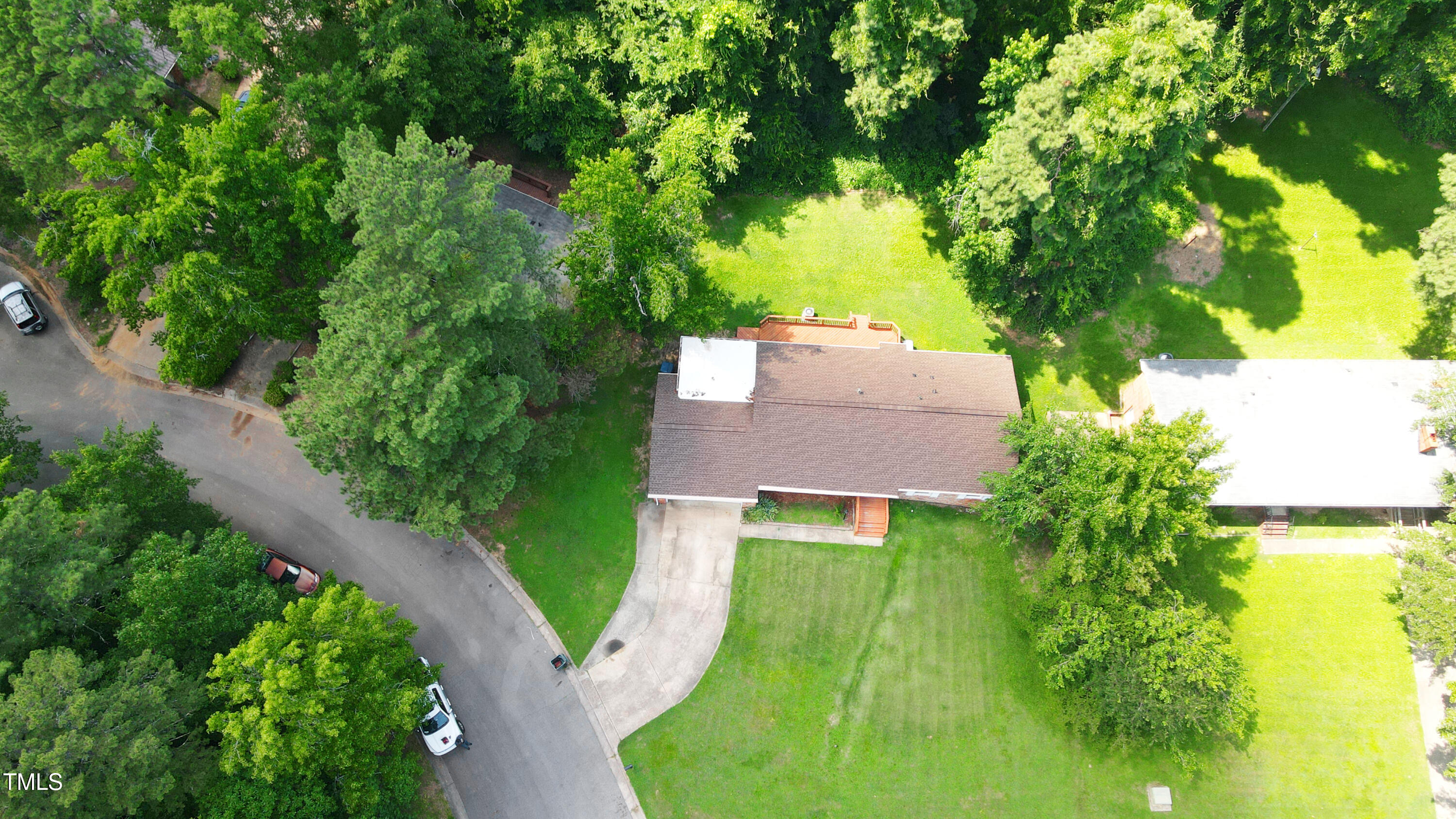 924 Lorain Avenue Property Photo 4