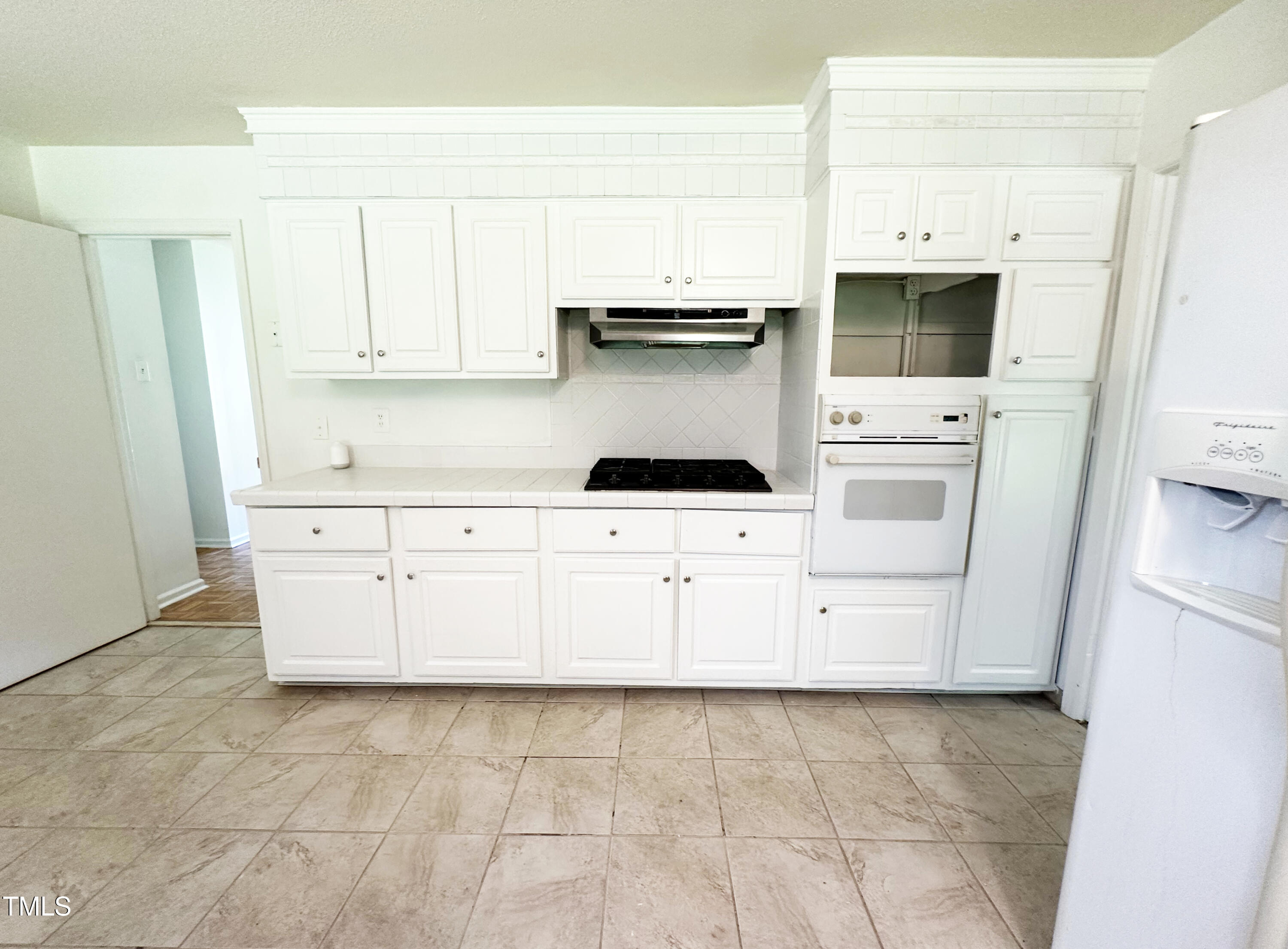 924 Lorain Avenue Property Photo 15