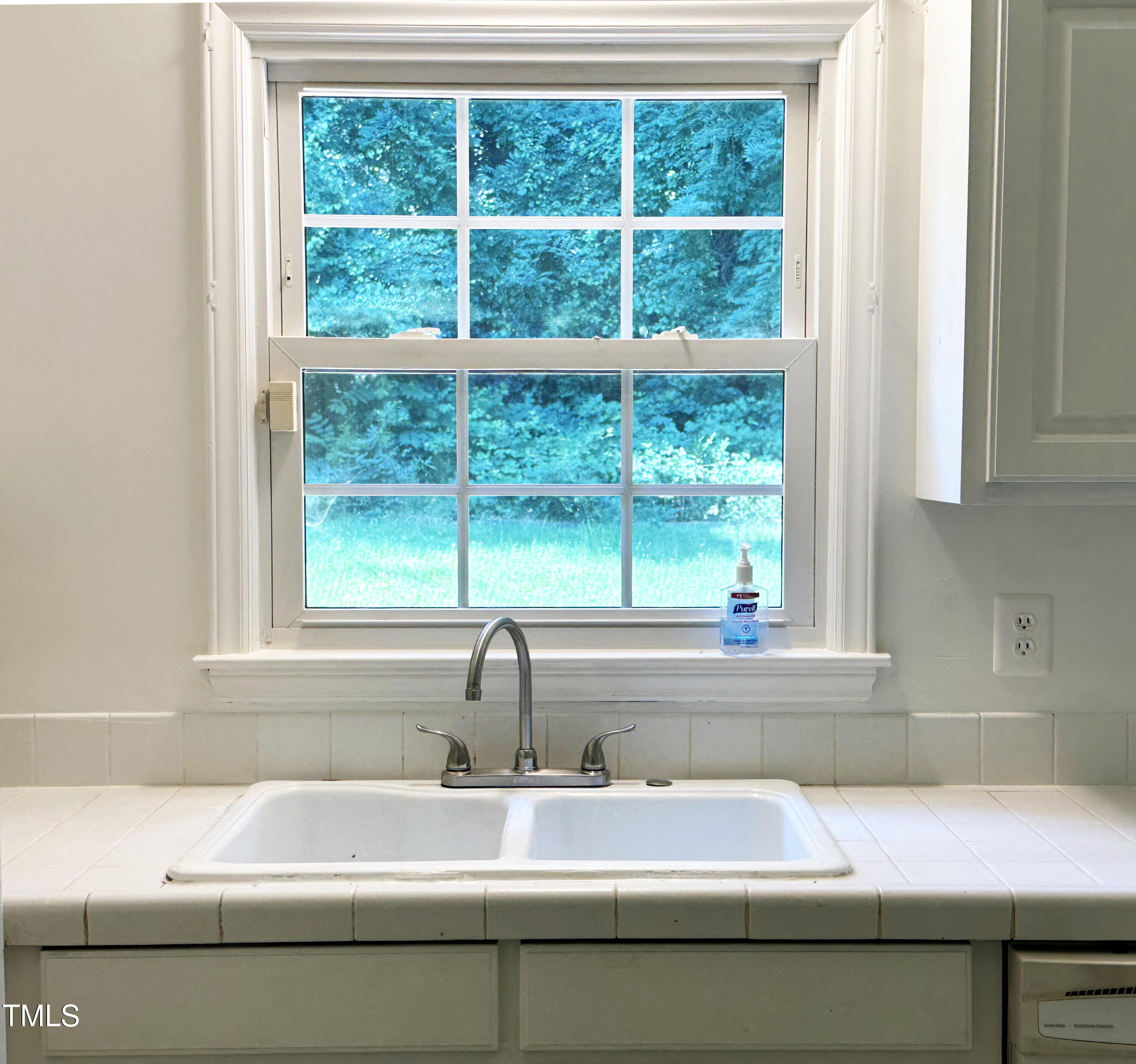 924 Lorain Avenue Property Photo 16