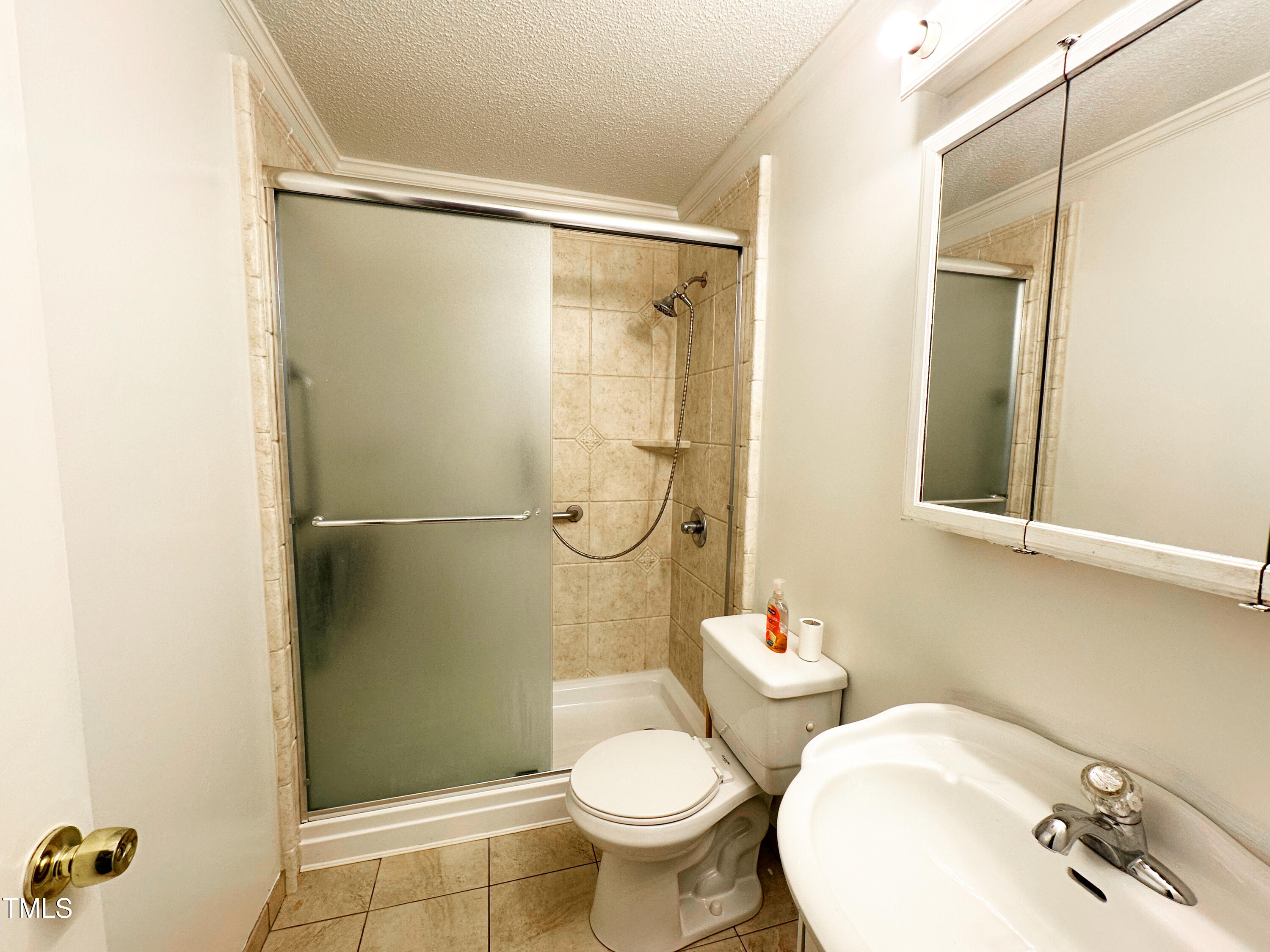 924 Lorain Avenue Property Photo 22