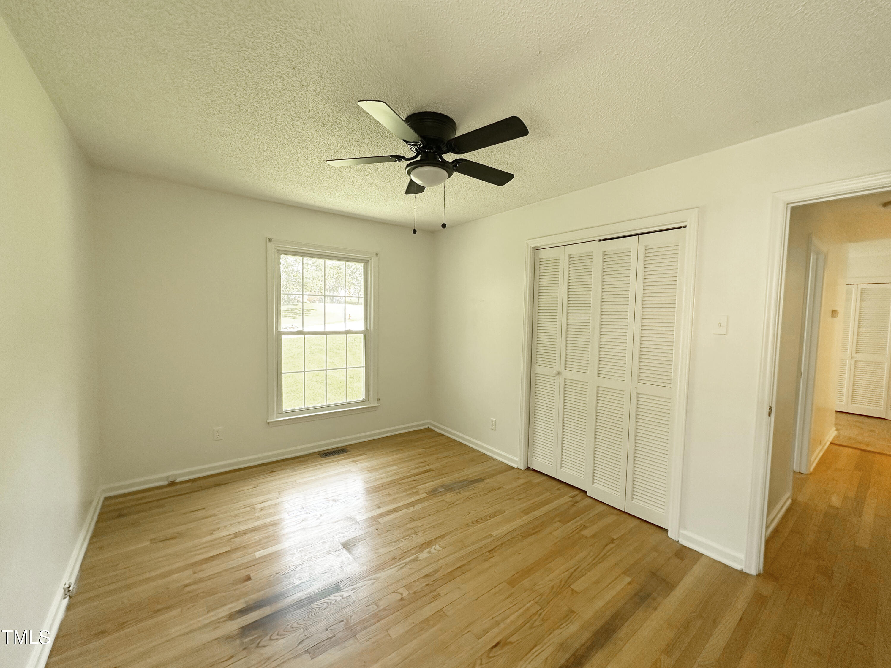 924 Lorain Avenue Property Photo 23
