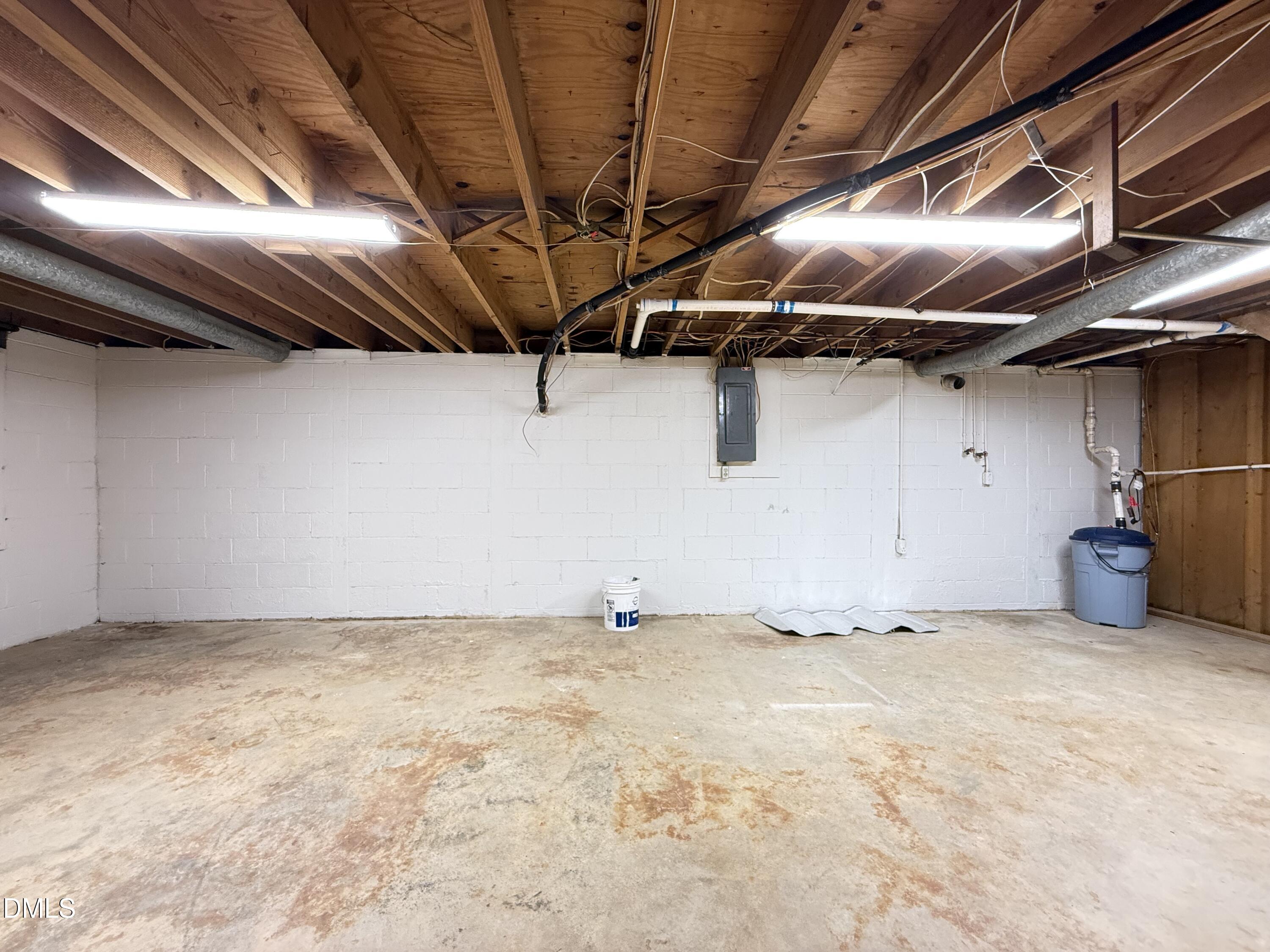924 Lorain Avenue Property Photo 32