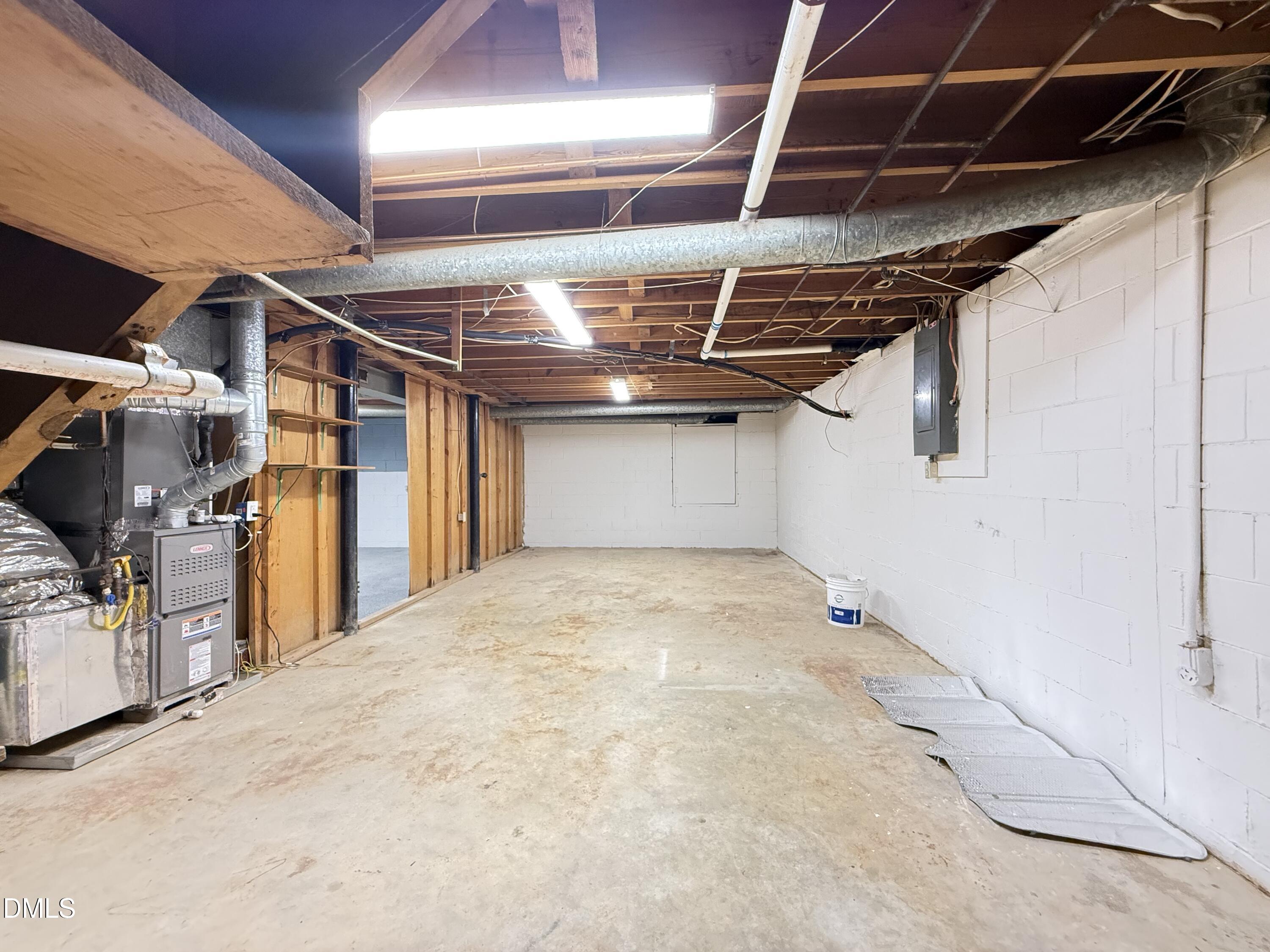 924 Lorain Avenue Property Photo 33