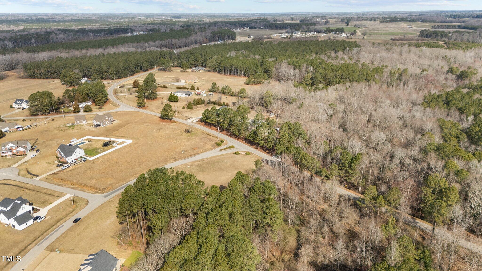 8405 Clearwater Drive Property Photo 9