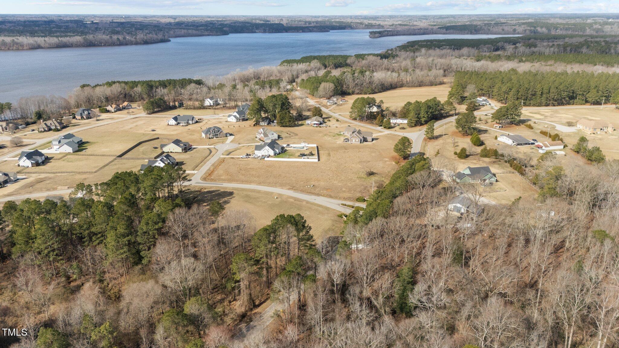 8405 Clearwater Drive Property Photo 11