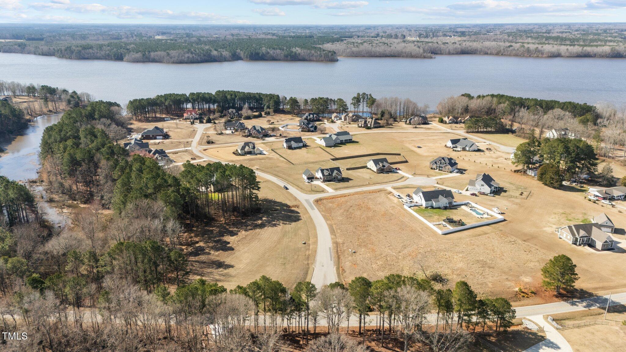 8405 Clearwater Drive Property Photo 17