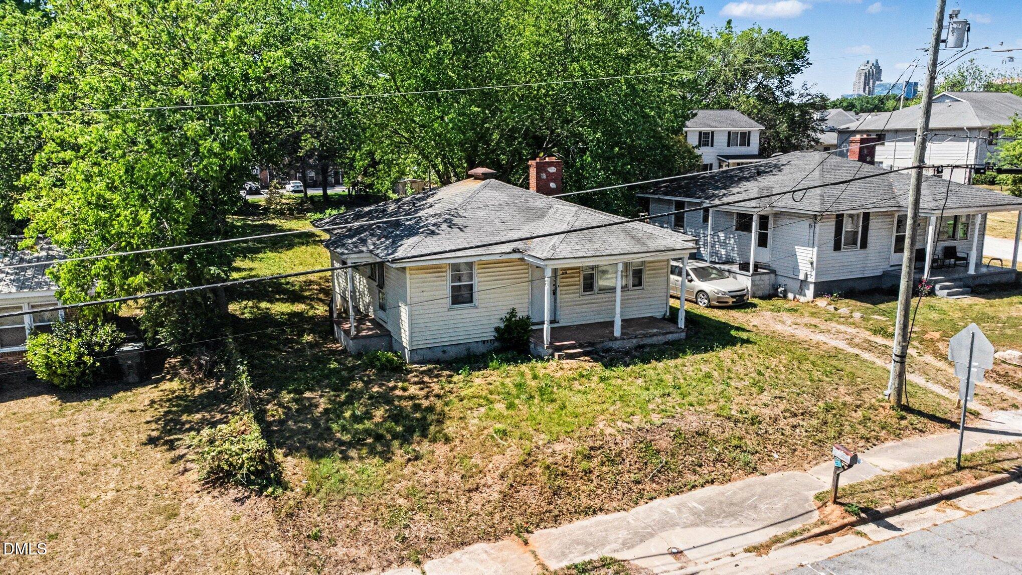 1422 Carnage Drive Property Photo 3