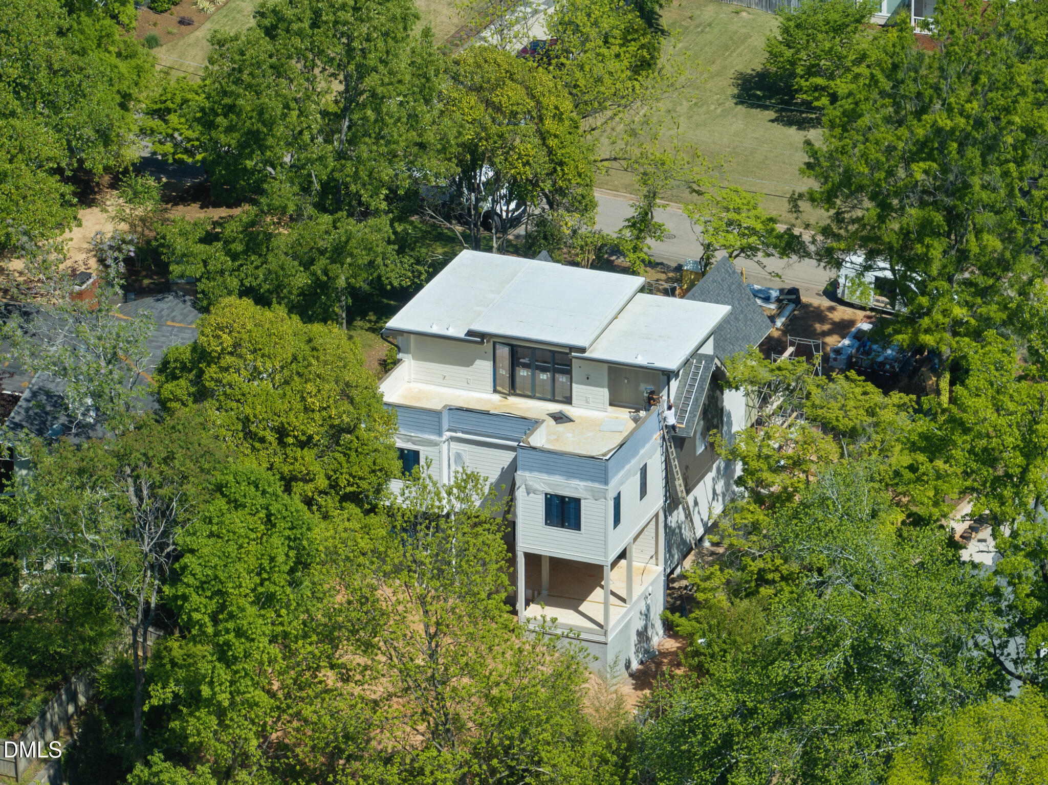 3431 Bradley Place Property Photo 24