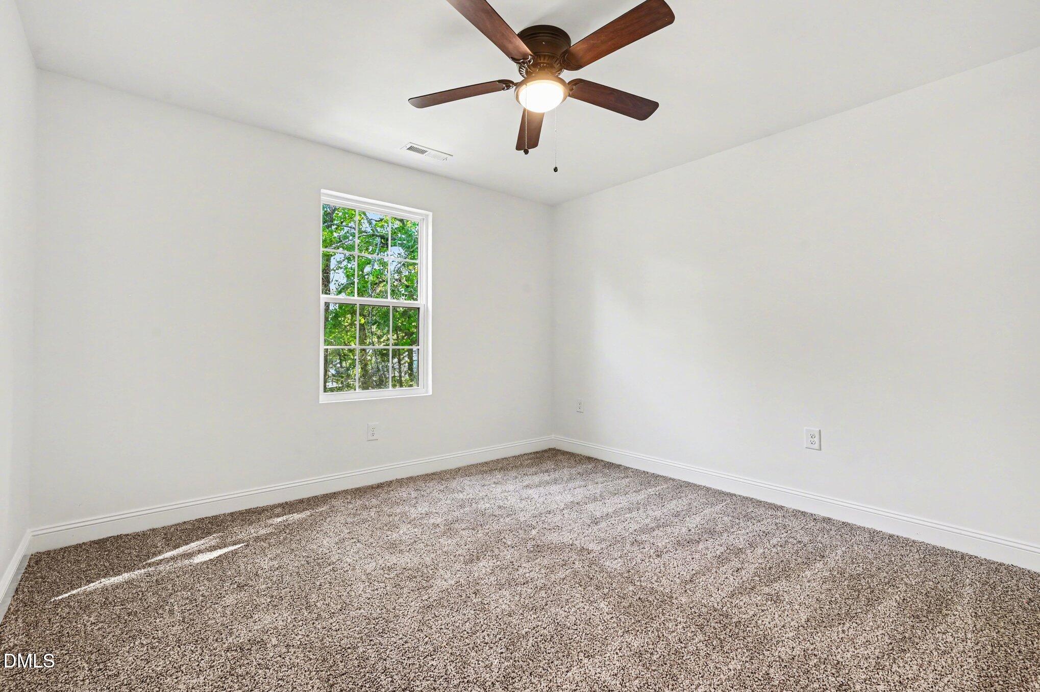 2513 Rochelle Street Property Photo 8
