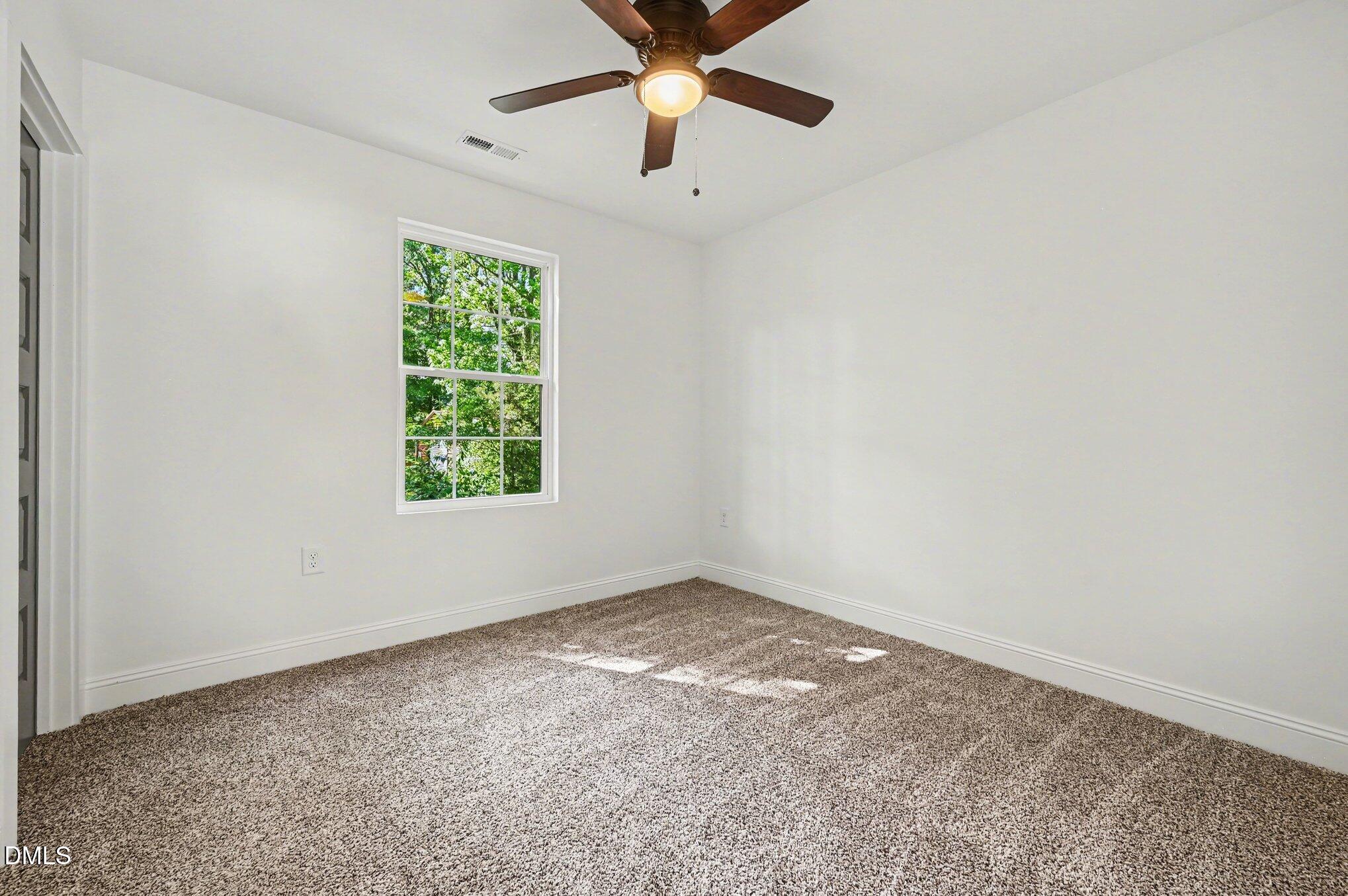 2513 Rochelle Street Property Photo 9