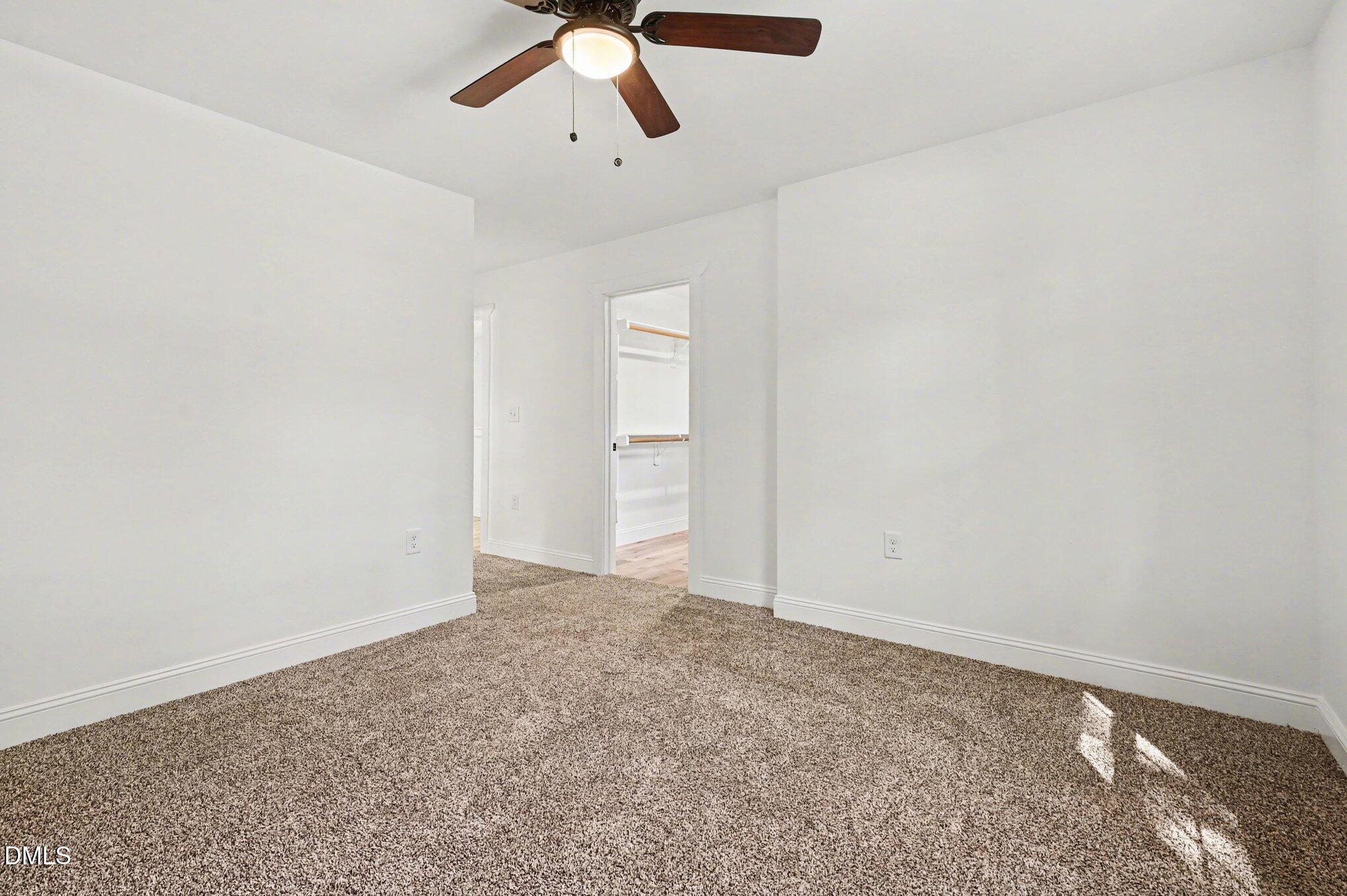 2513 Rochelle Street Property Photo 11