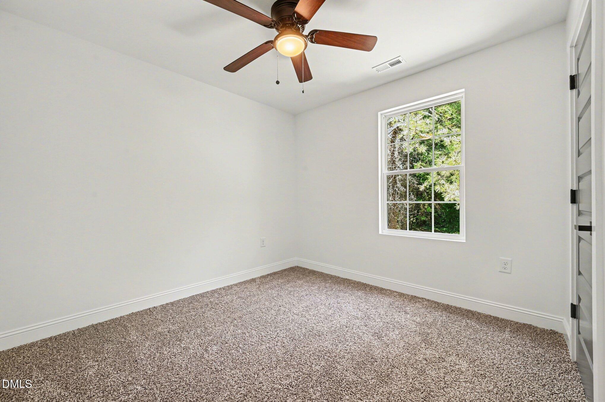 2513 Rochelle Street Property Photo 14