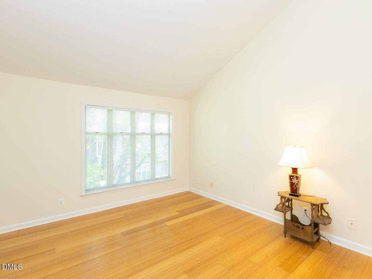 1211 Westview Lane 305 Property Photo 5