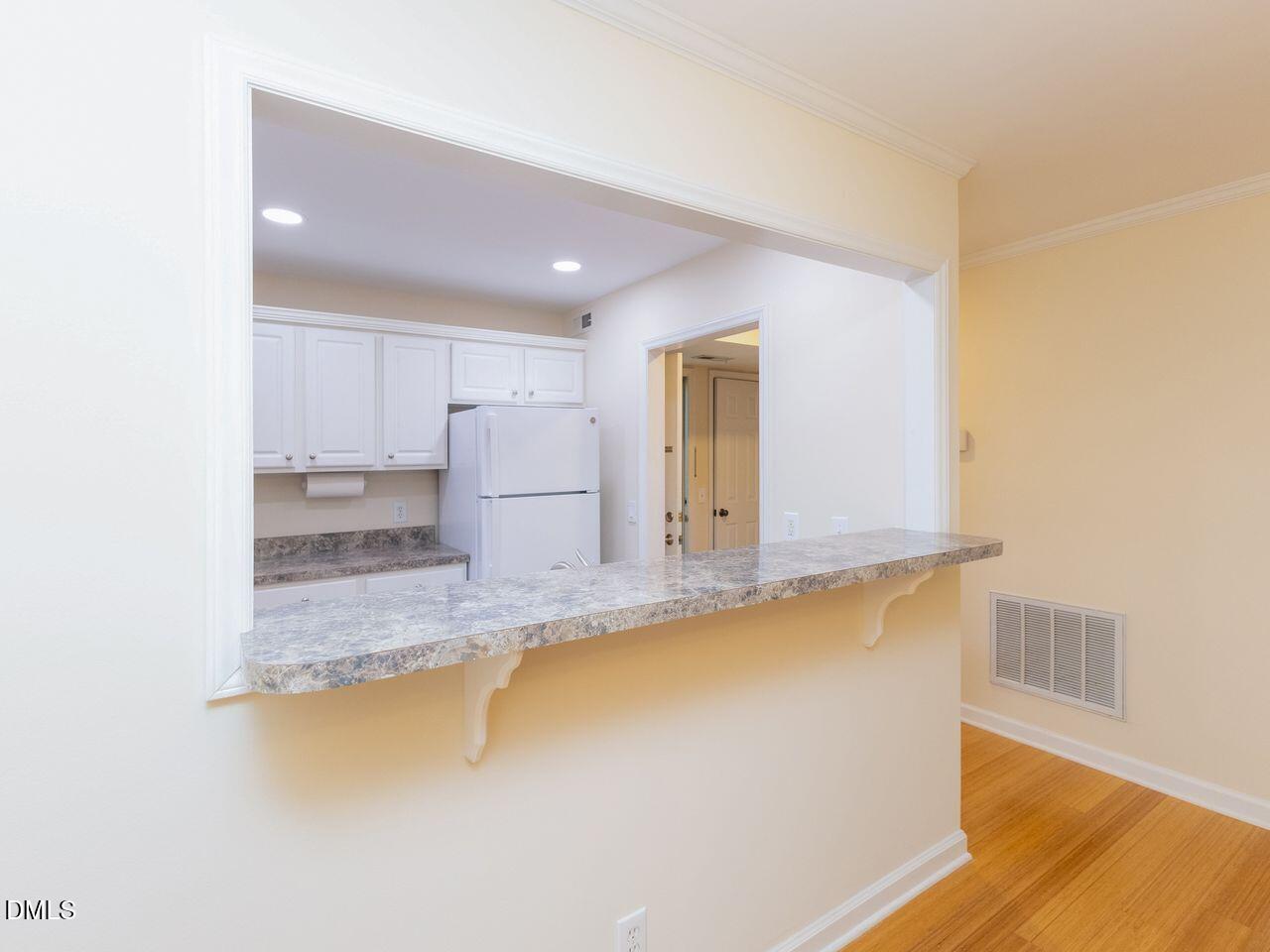 1211 Westview Lane 305 Property Photo 13