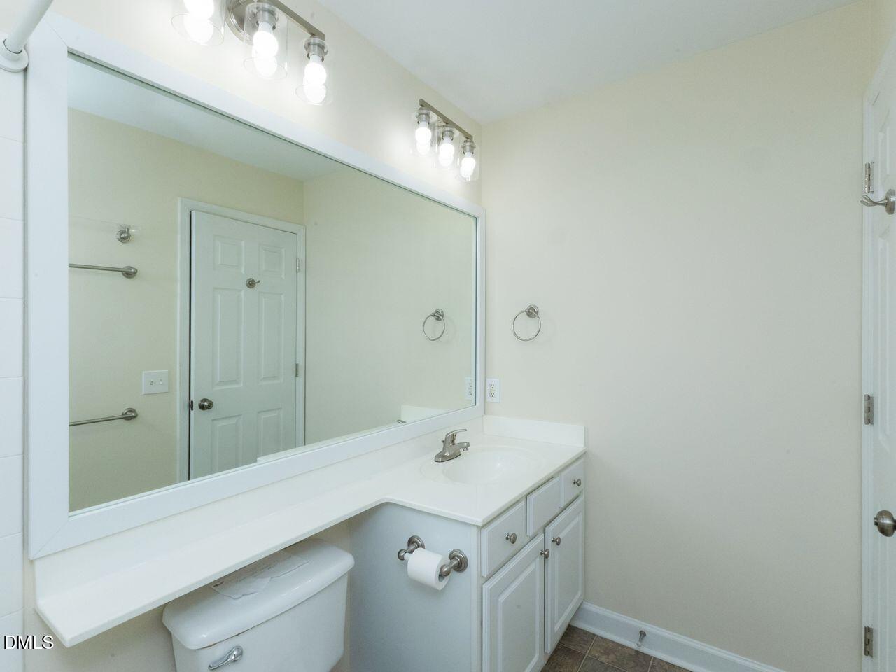 1211 Westview Lane 305 Property Photo 26