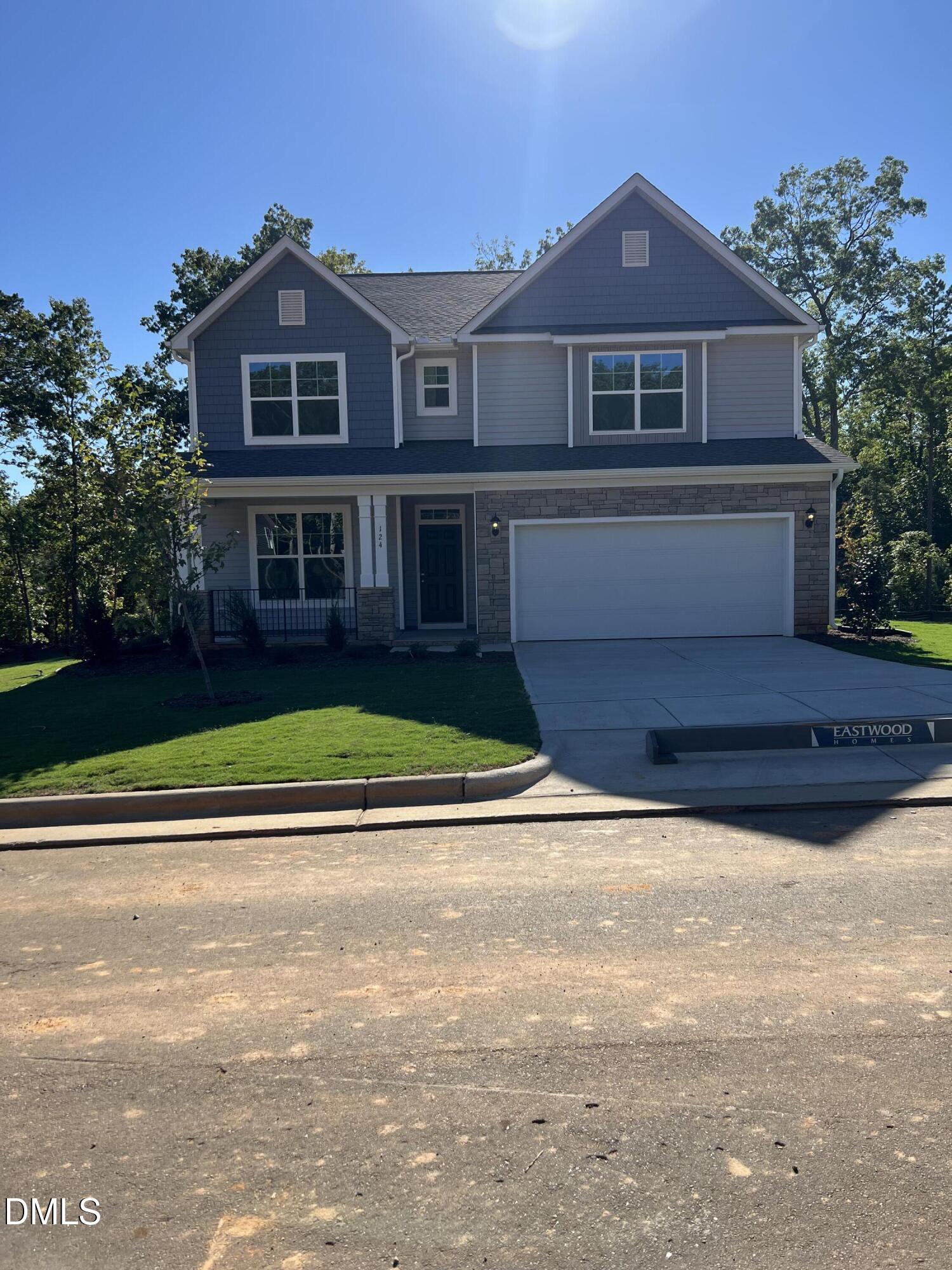 124 Arundel Drive Property Photo 3
