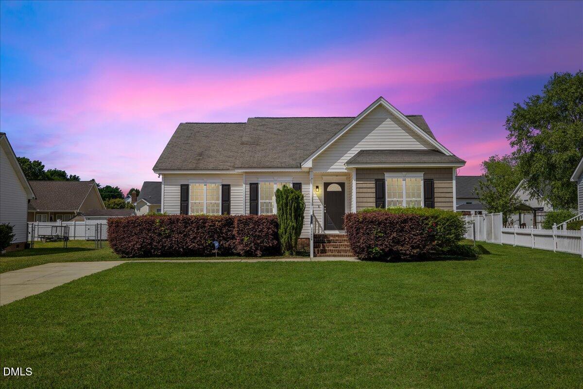 11438 Village Square Drive Property Photo 1