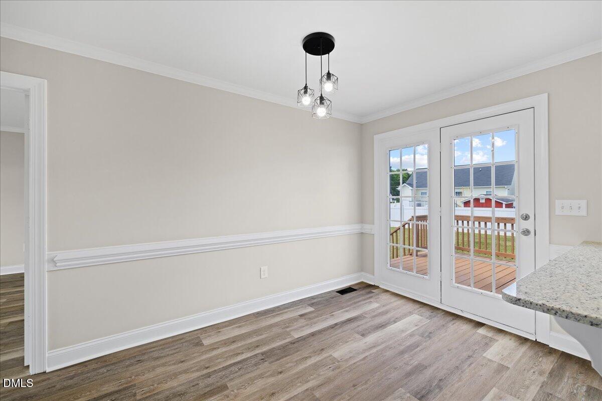 11438 Village Square Drive Property Photo 9