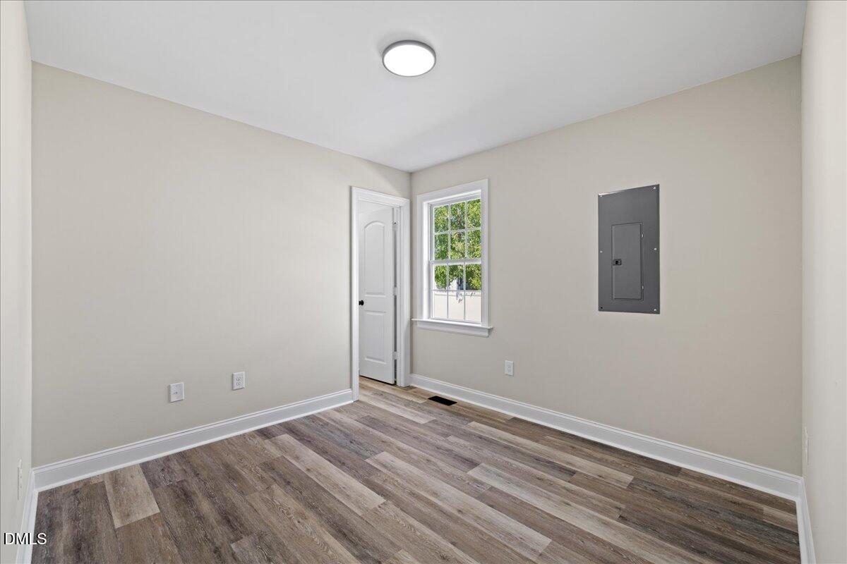 11438 Village Square Drive Property Photo 24