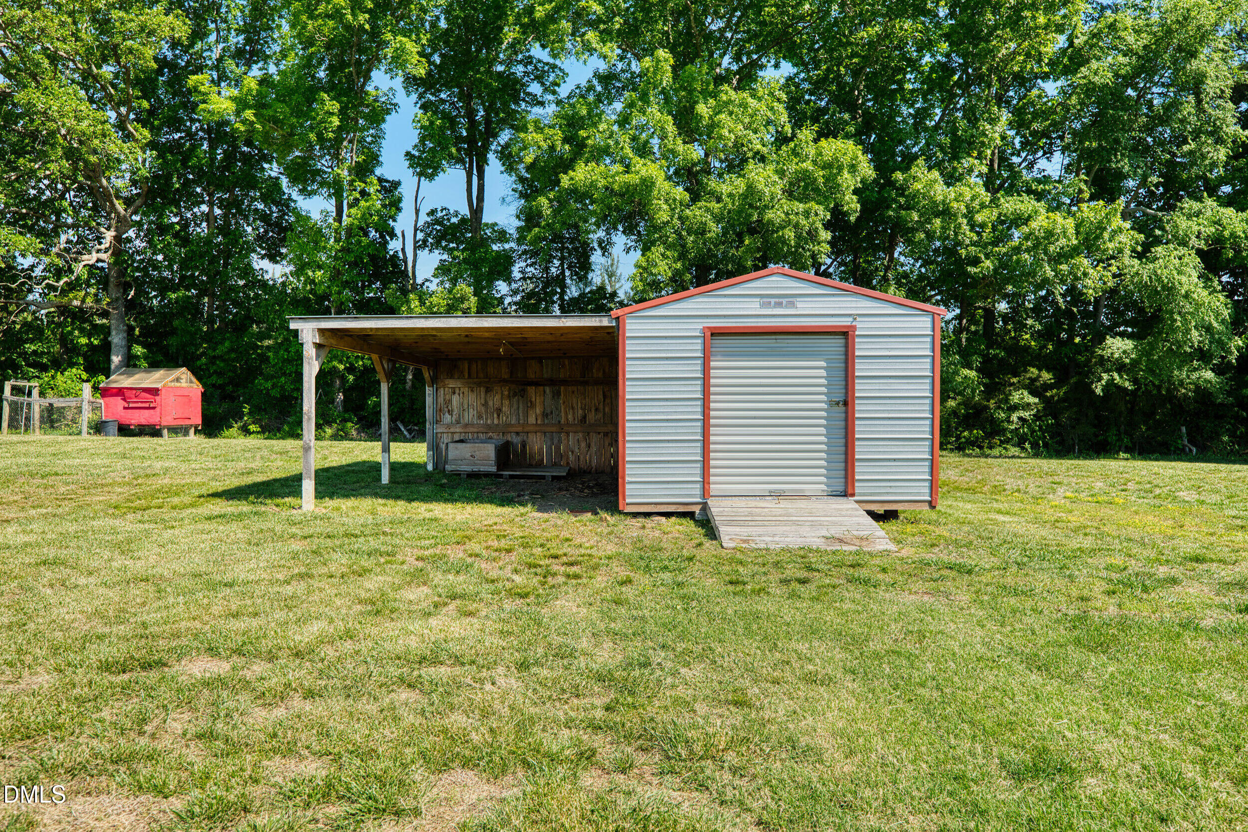 890 Will Brown Road Property Photo 32