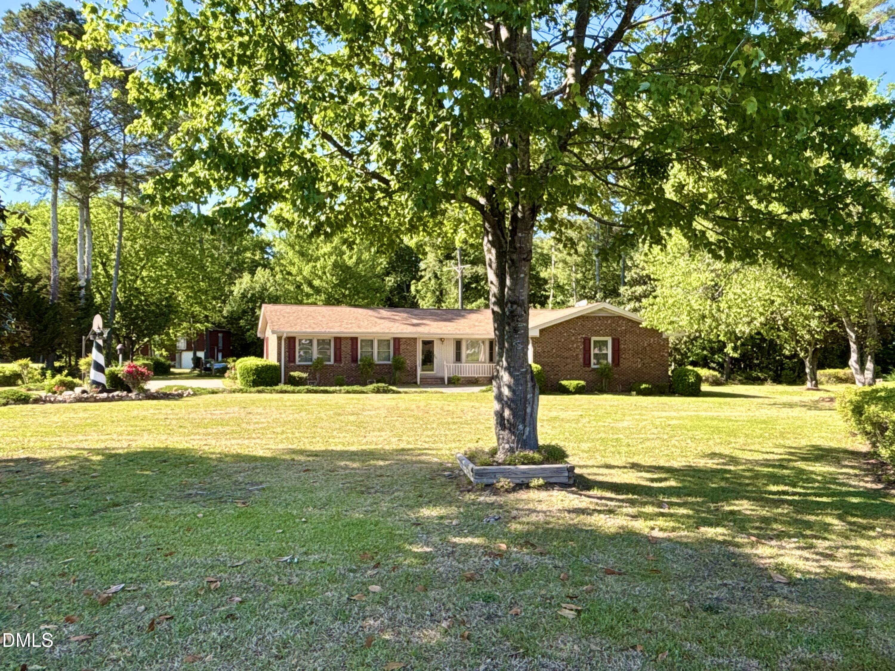 1957 Old Beulah Road Property Photo 2