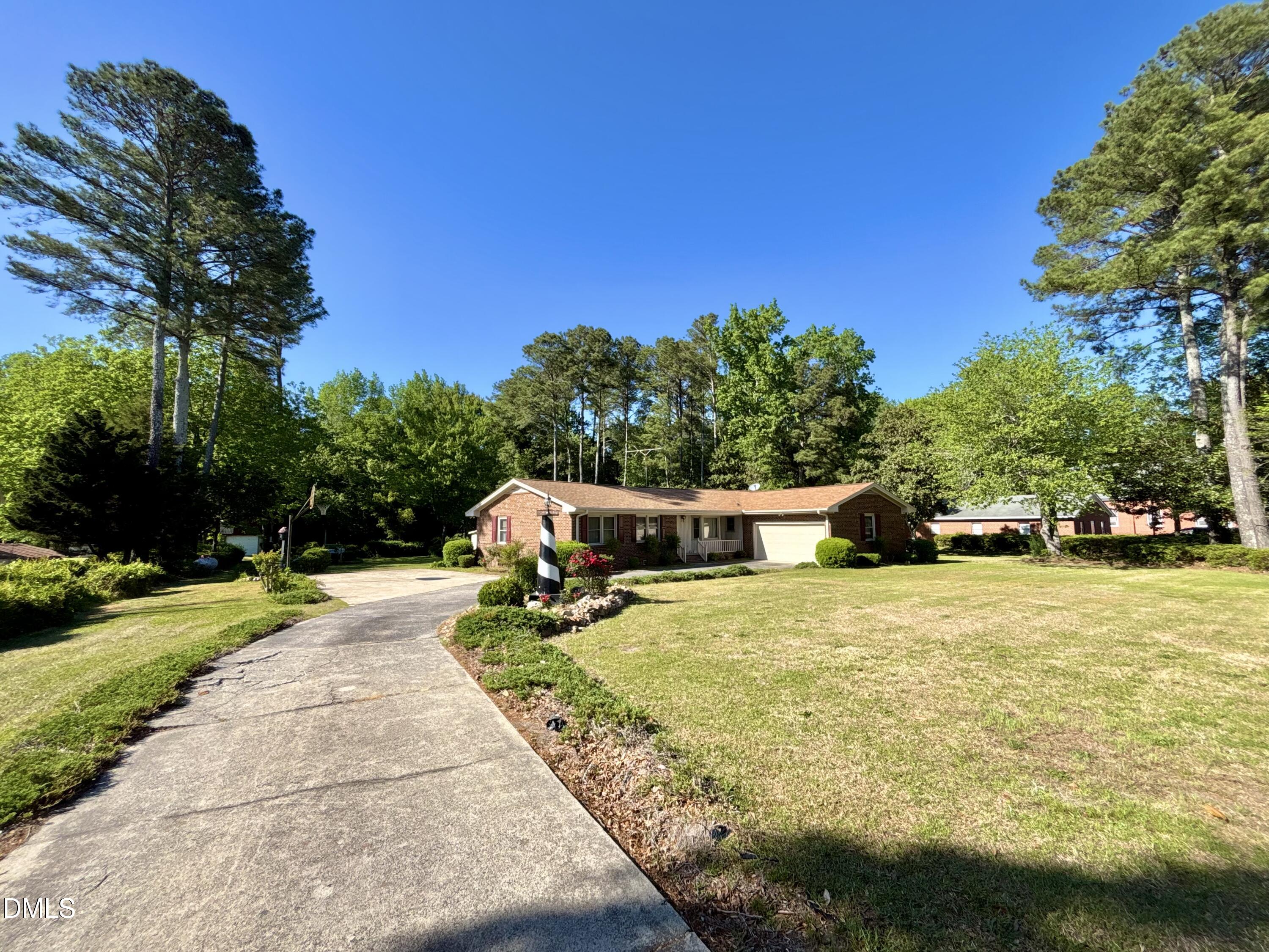 1957 Old Beulah Road Property Photo 3