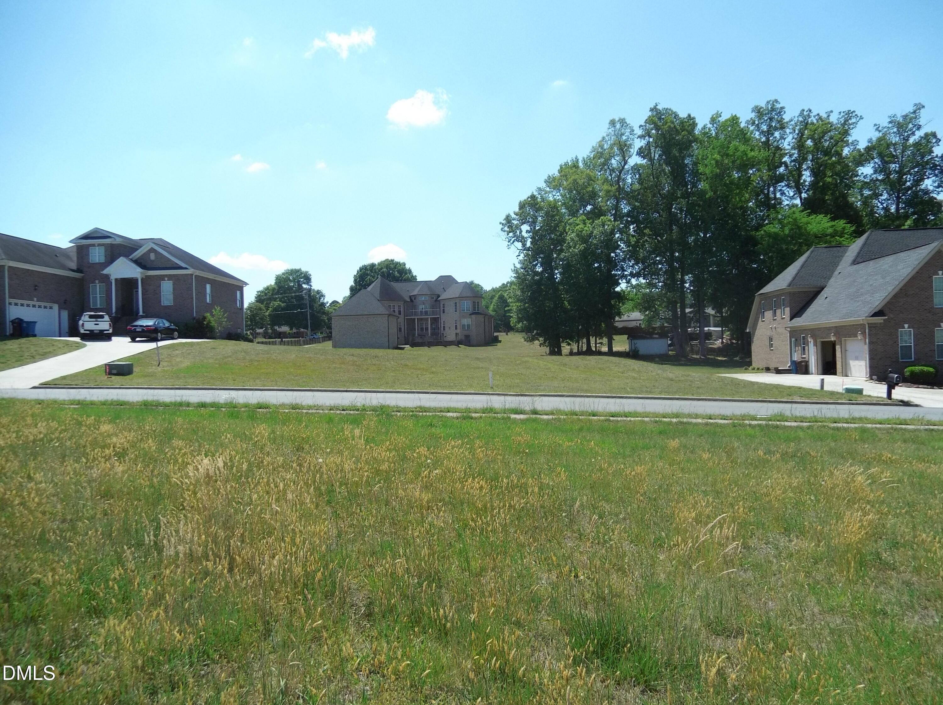 1906 Deidre Court Property Photo 1