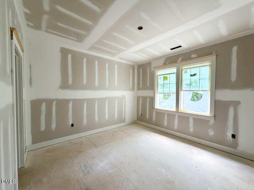 1709 Burnette Garden Path Property Photo 14