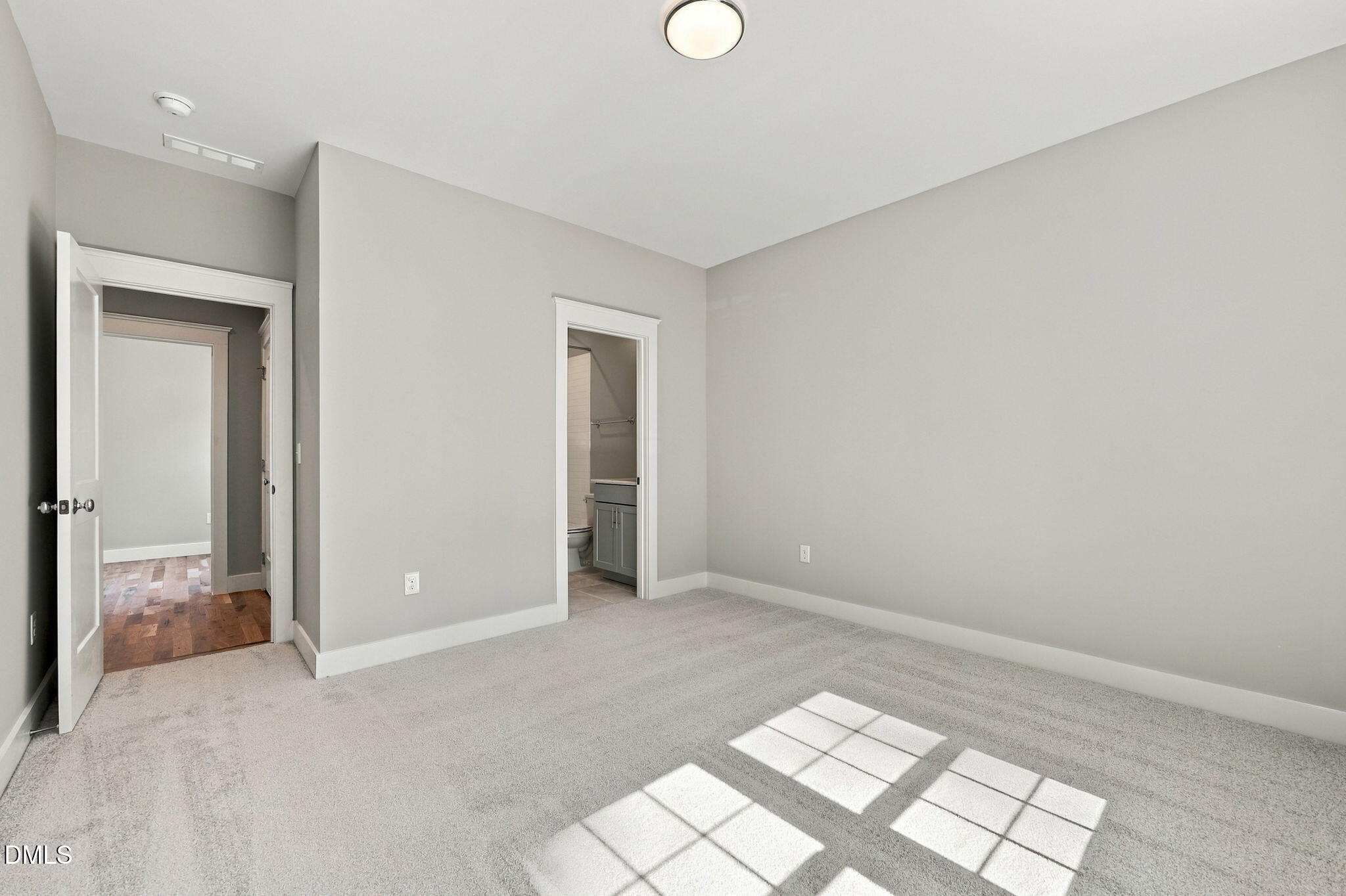 1709 Burnette Garden Path Property Photo 33