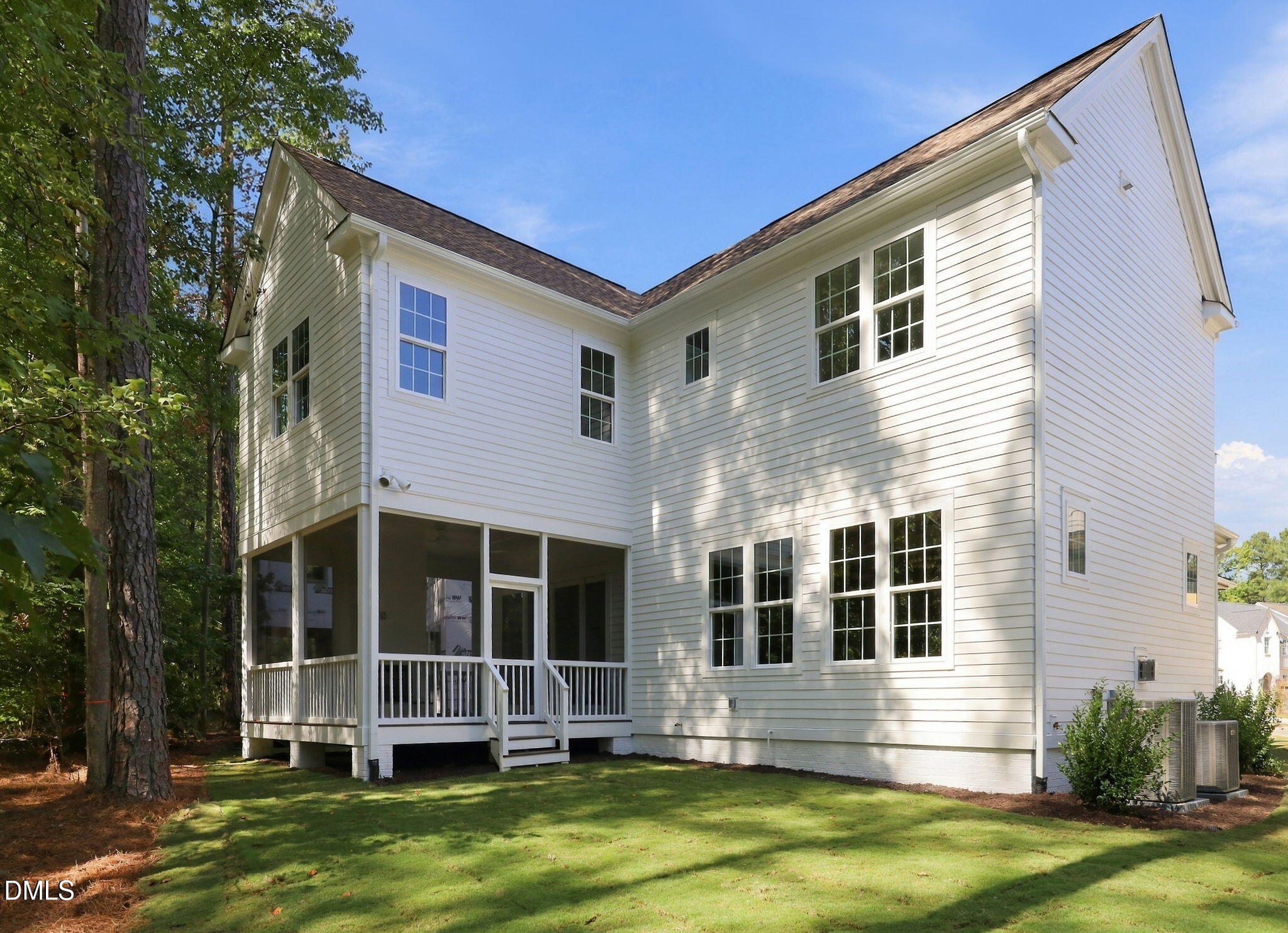 1709 Burnette Garden Path Property Photo 46