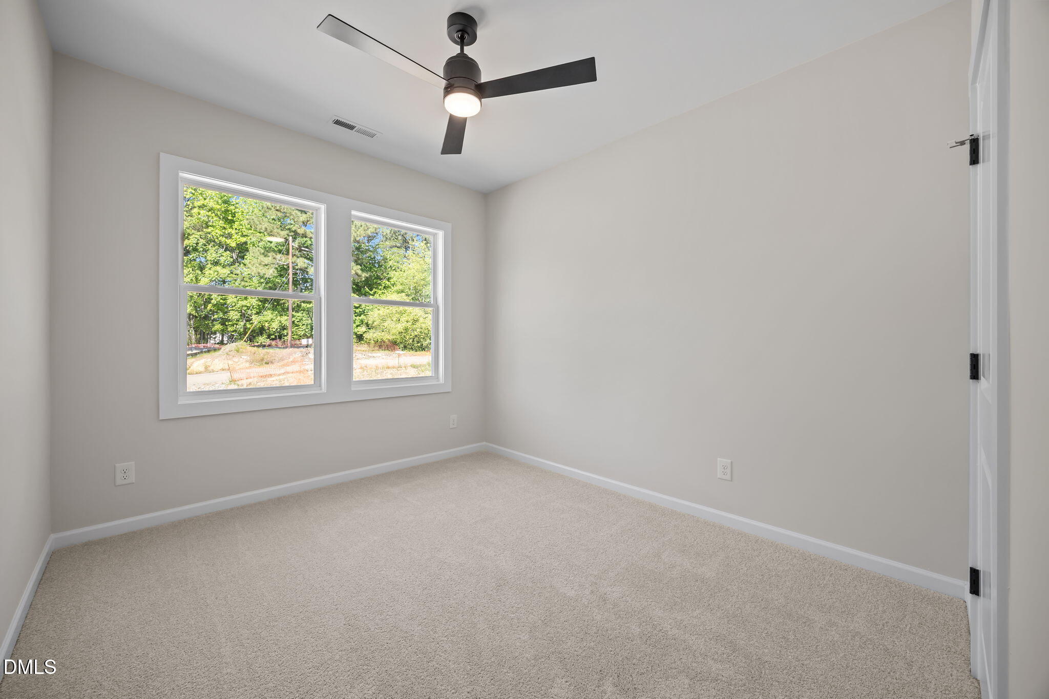 935 Selby Avenue Property Photo 20