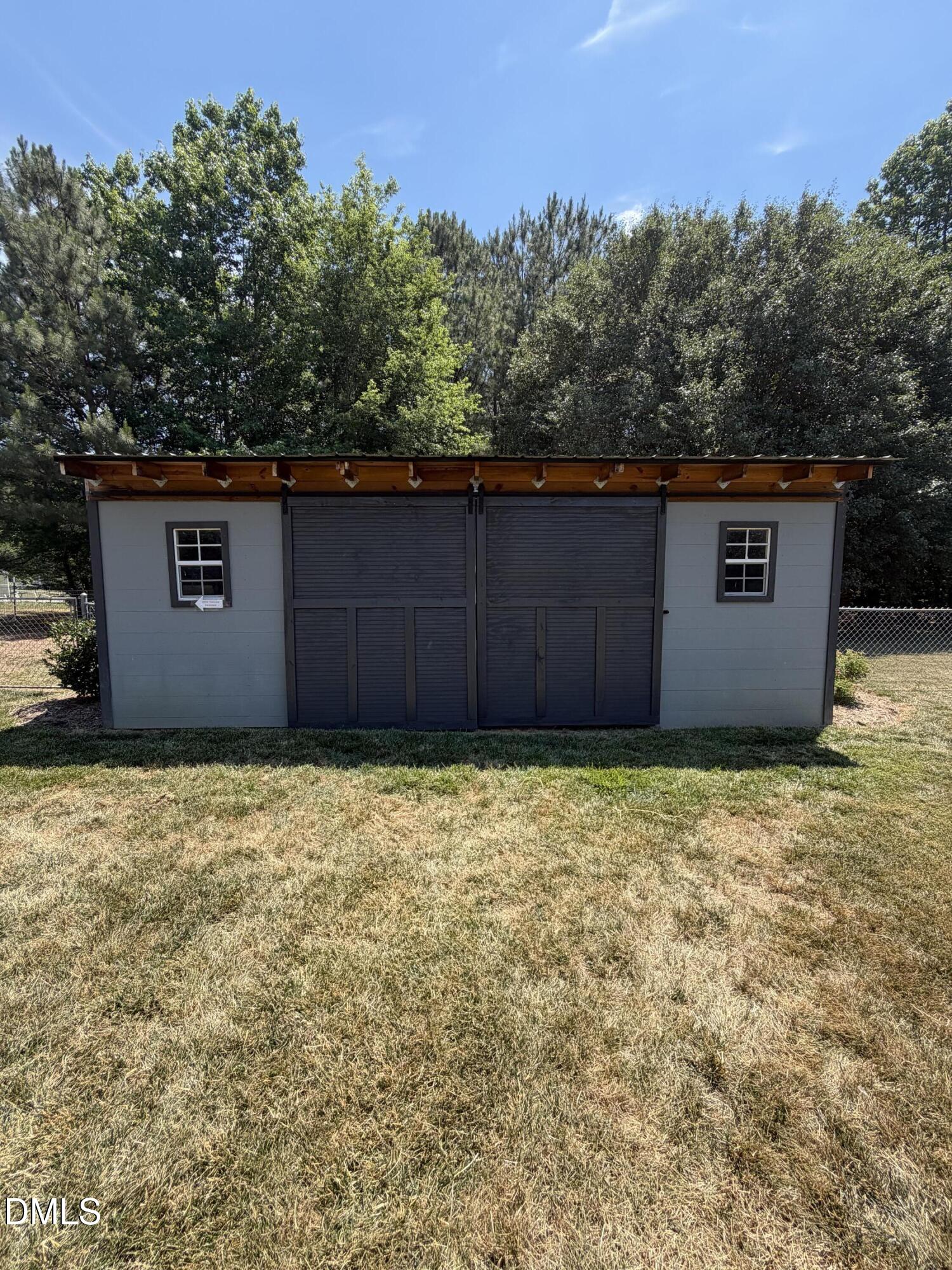 4034 Oak Valley Drive Property Photo 4