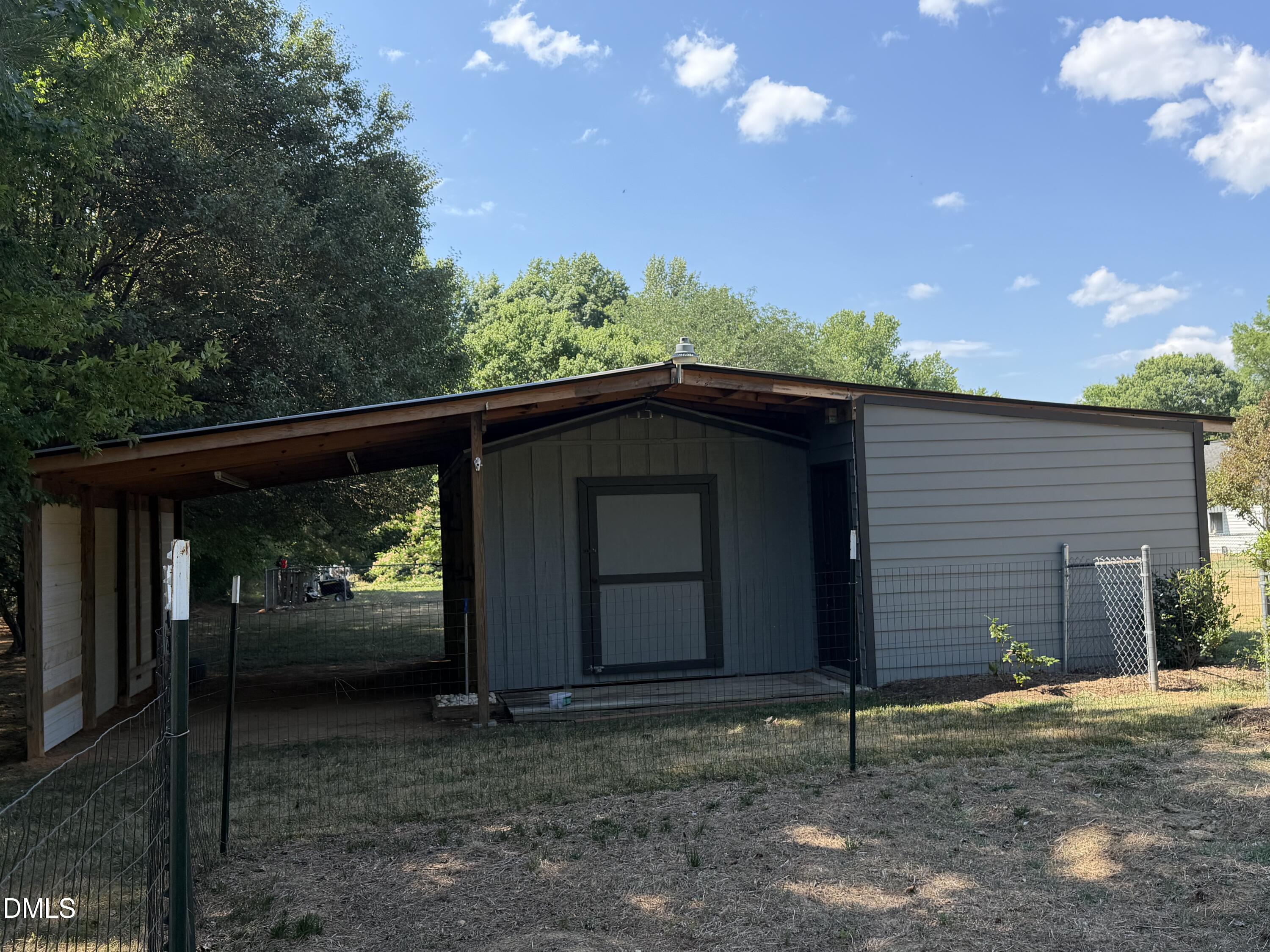 4034 Oak Valley Drive Property Photo 5
