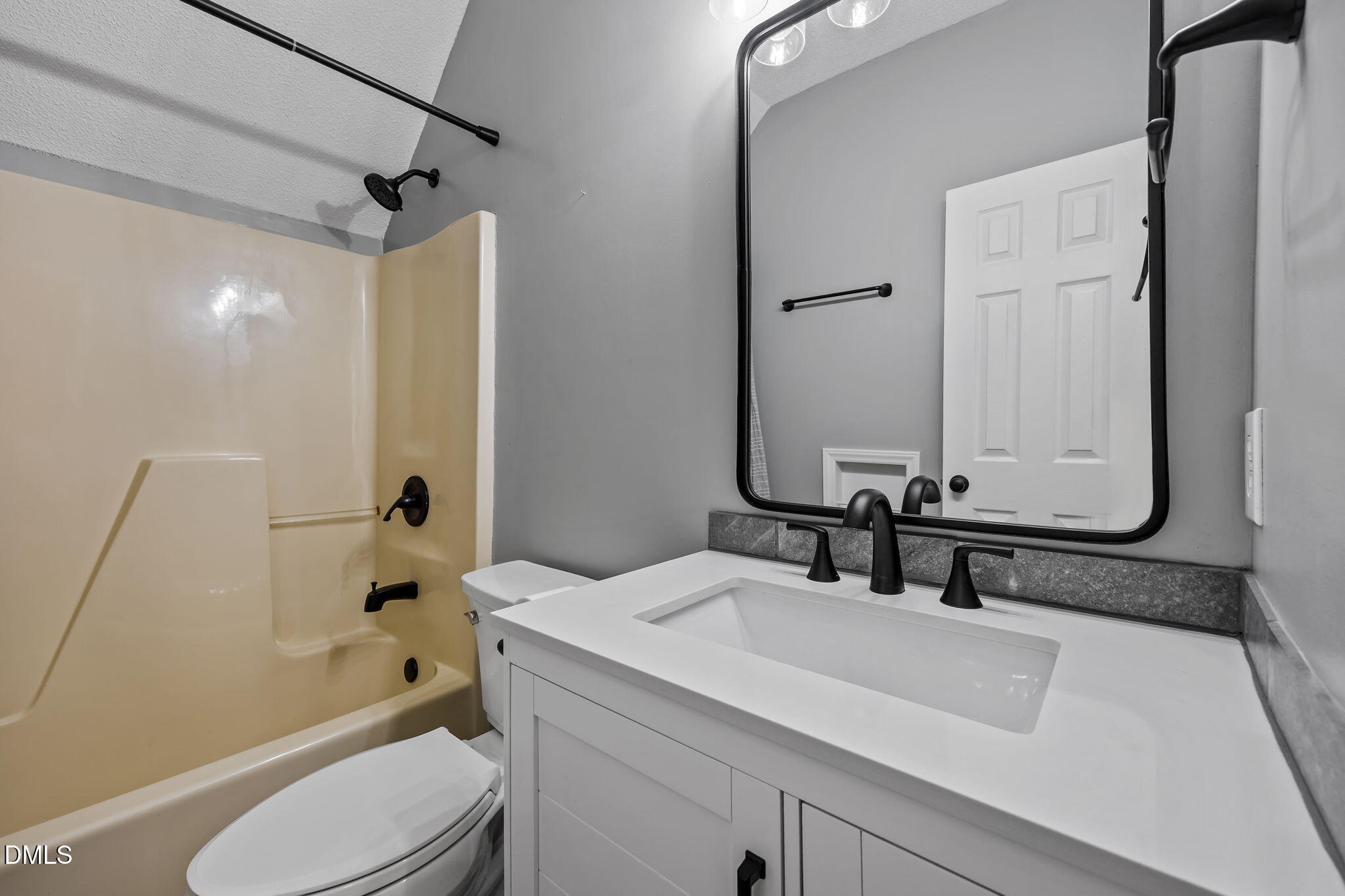 4034 Oak Valley Drive Property Photo 20
