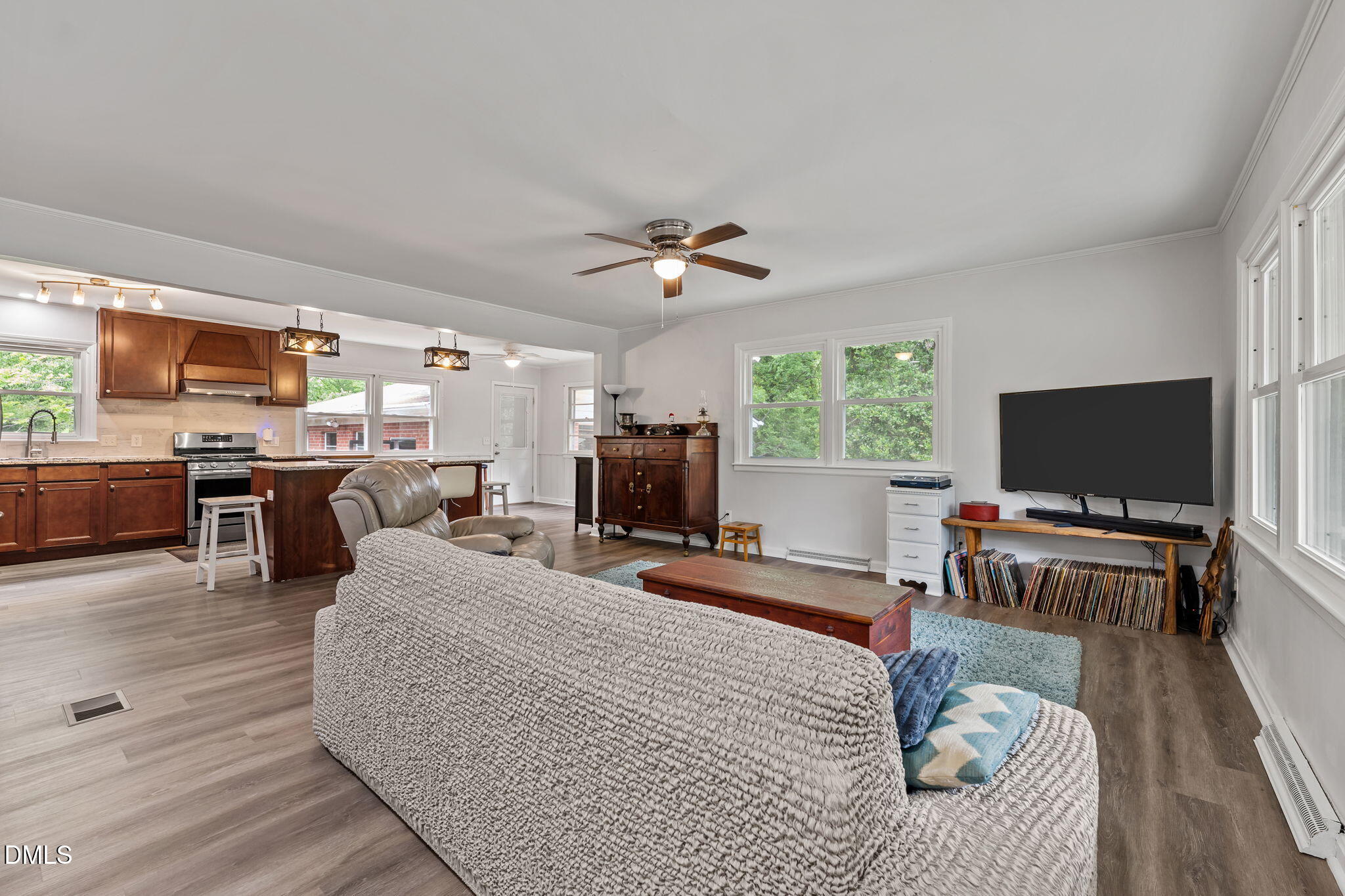 614 Ridgeway Drive Property Photo 3
