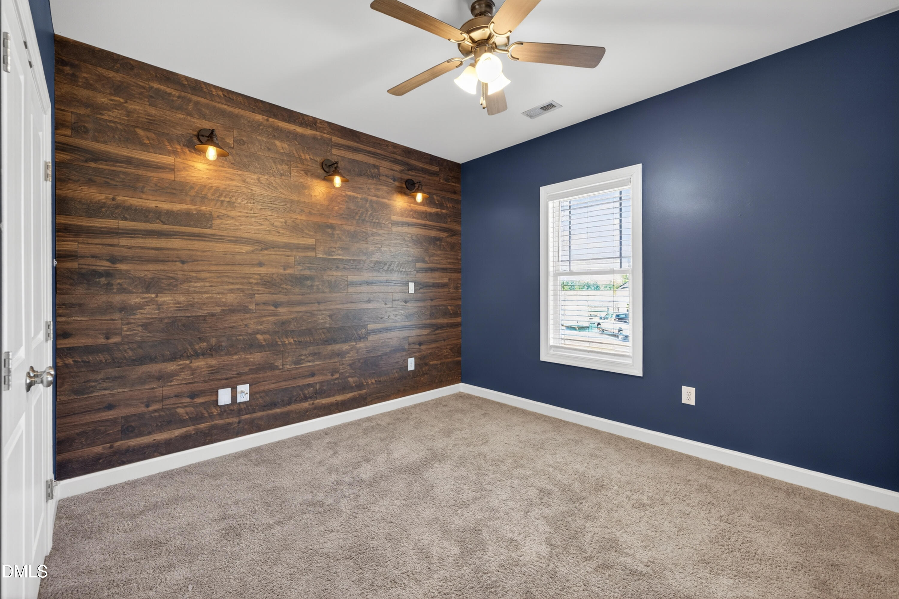 191 Stratocastor Drive Property Photo 21