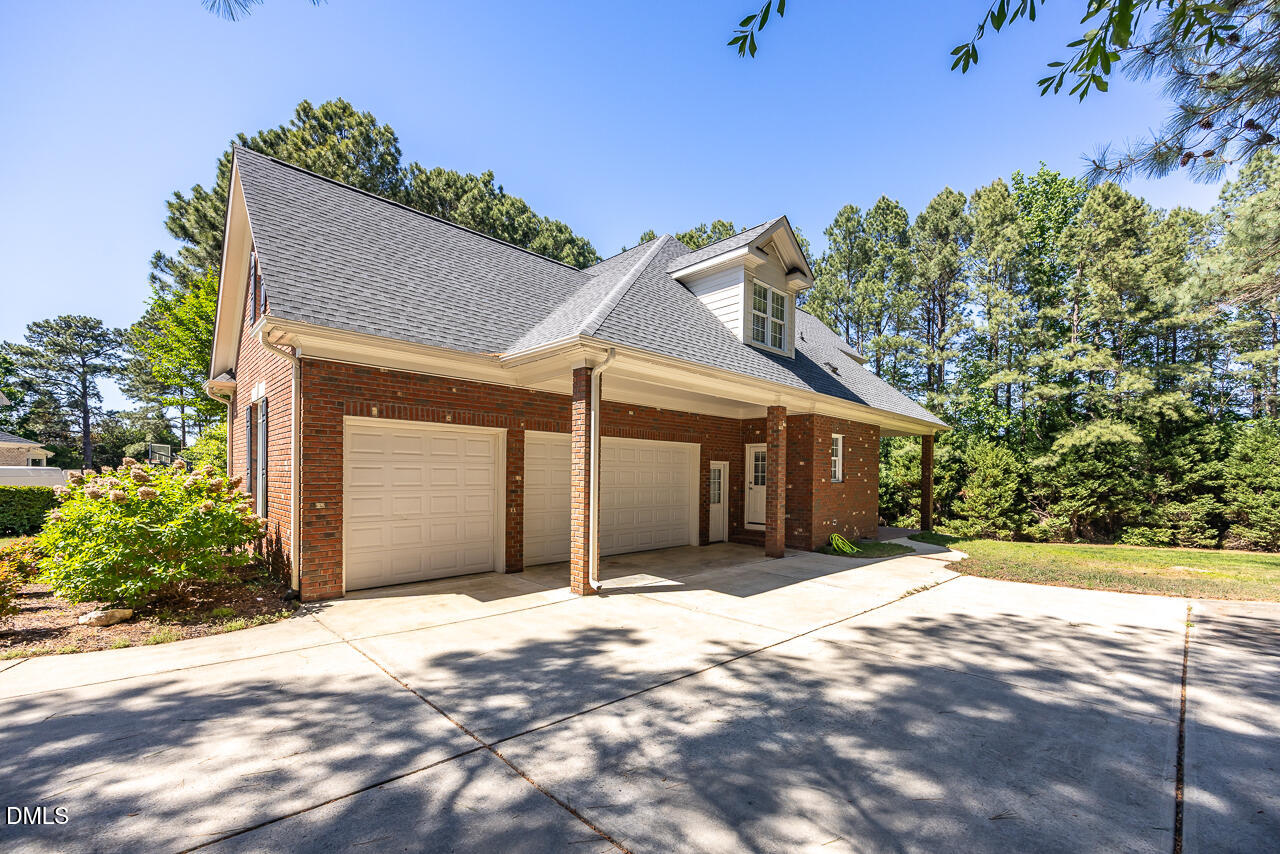 4004 Frontenac Court Property Photo 3
