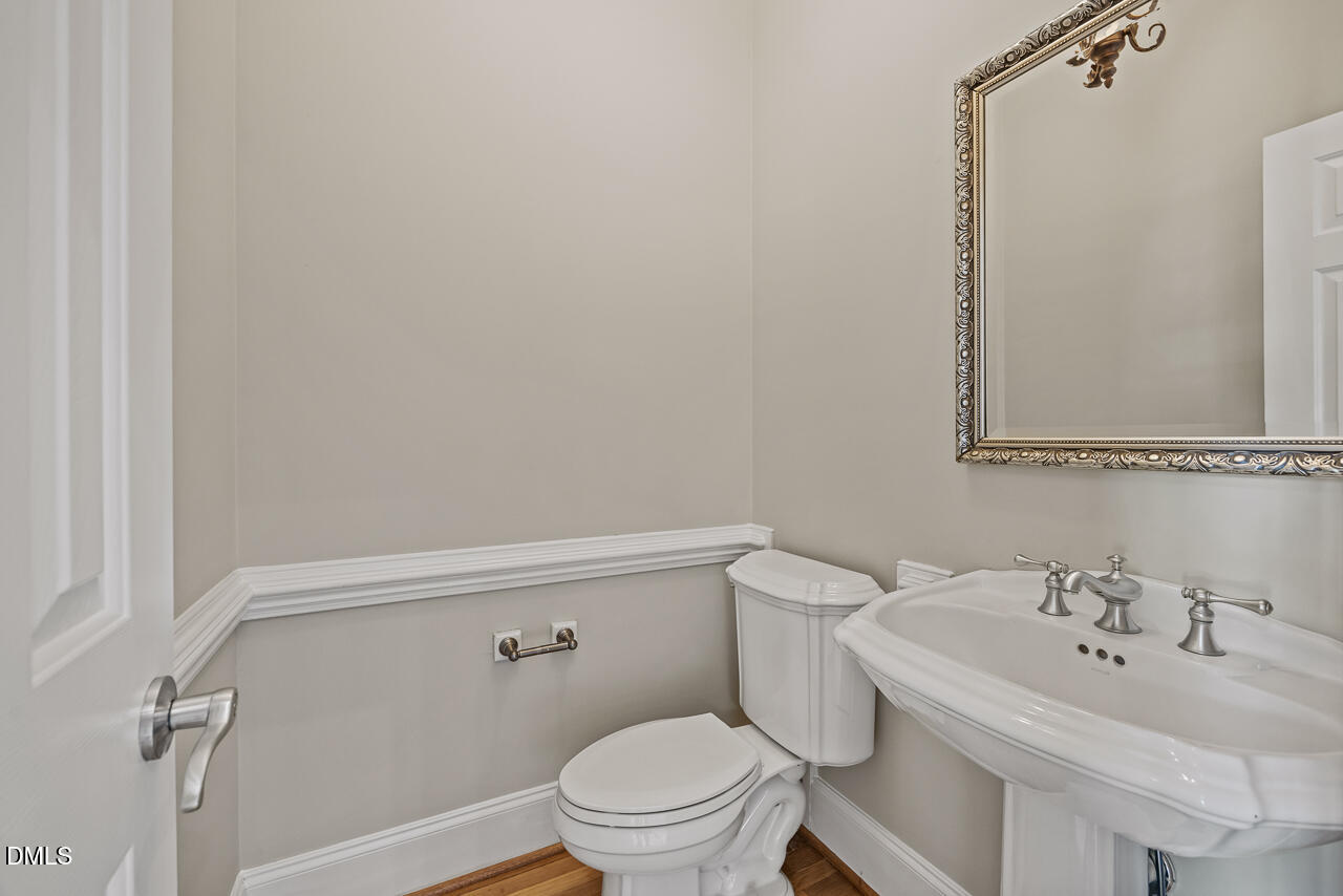 4004 Frontenac Court Property Photo 11