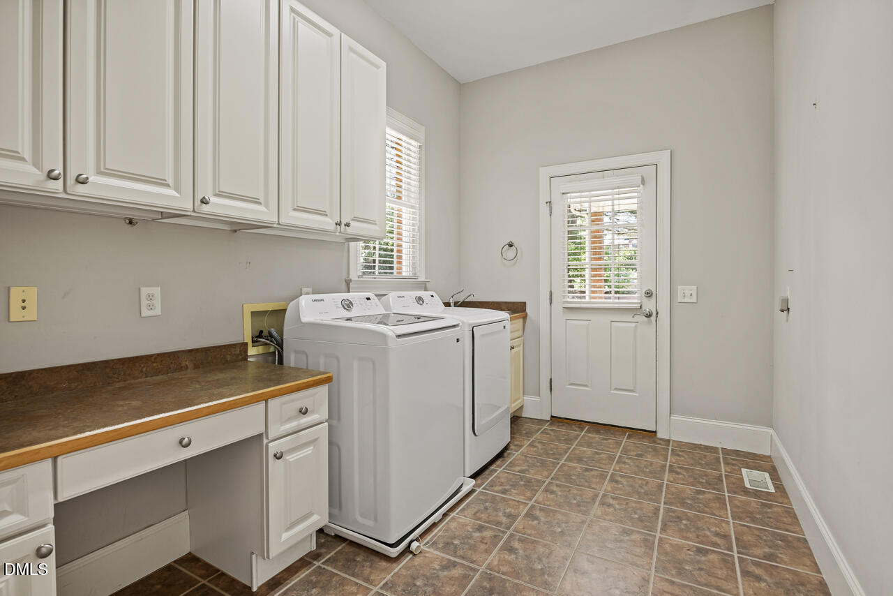 4004 Frontenac Court Property Photo 26