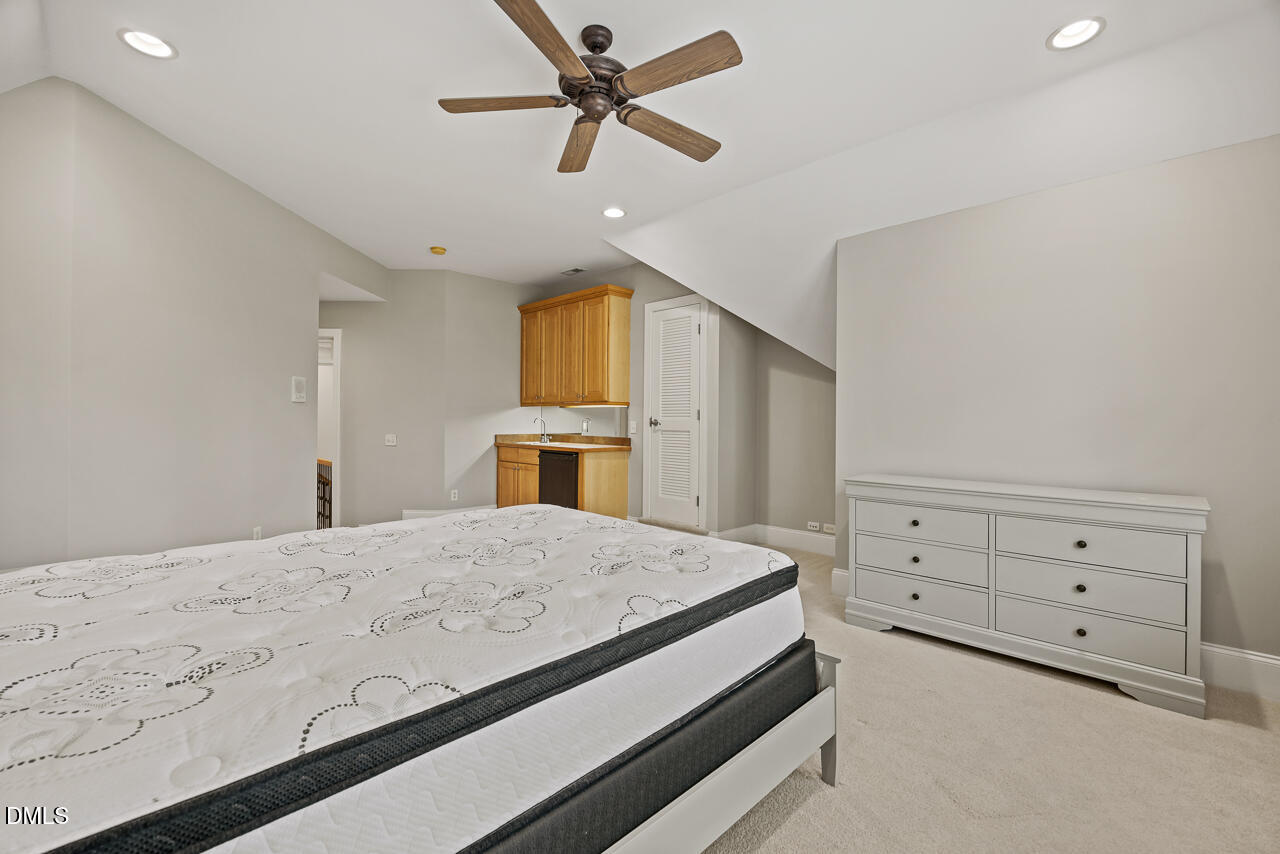 4004 Frontenac Court Property Photo 40