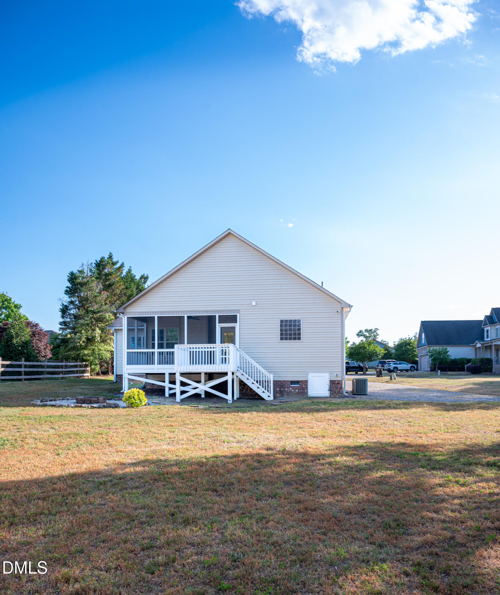 82 Meherrin Court Property Photo 2