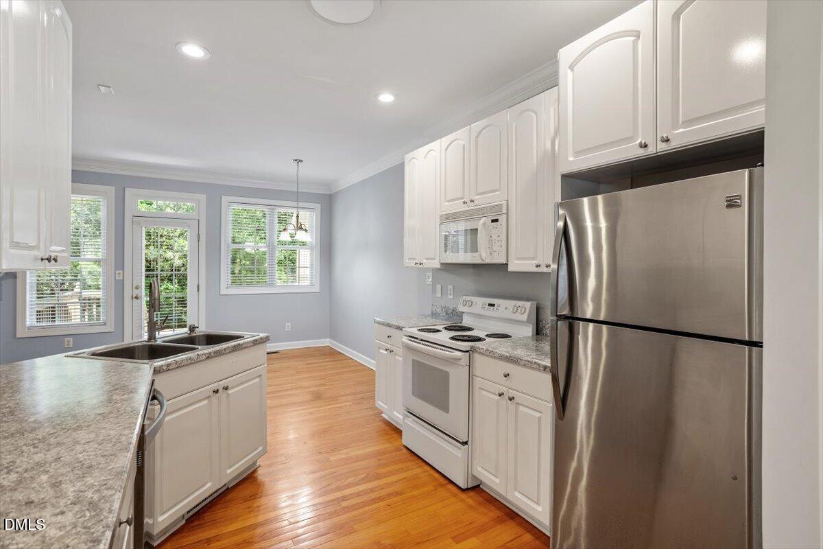 802 Blackberry Lane Property Photo 10