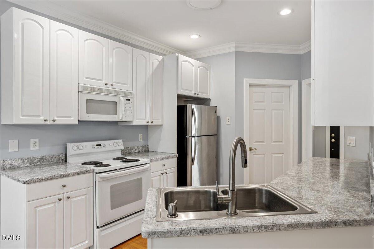 802 Blackberry Lane Property Photo 13