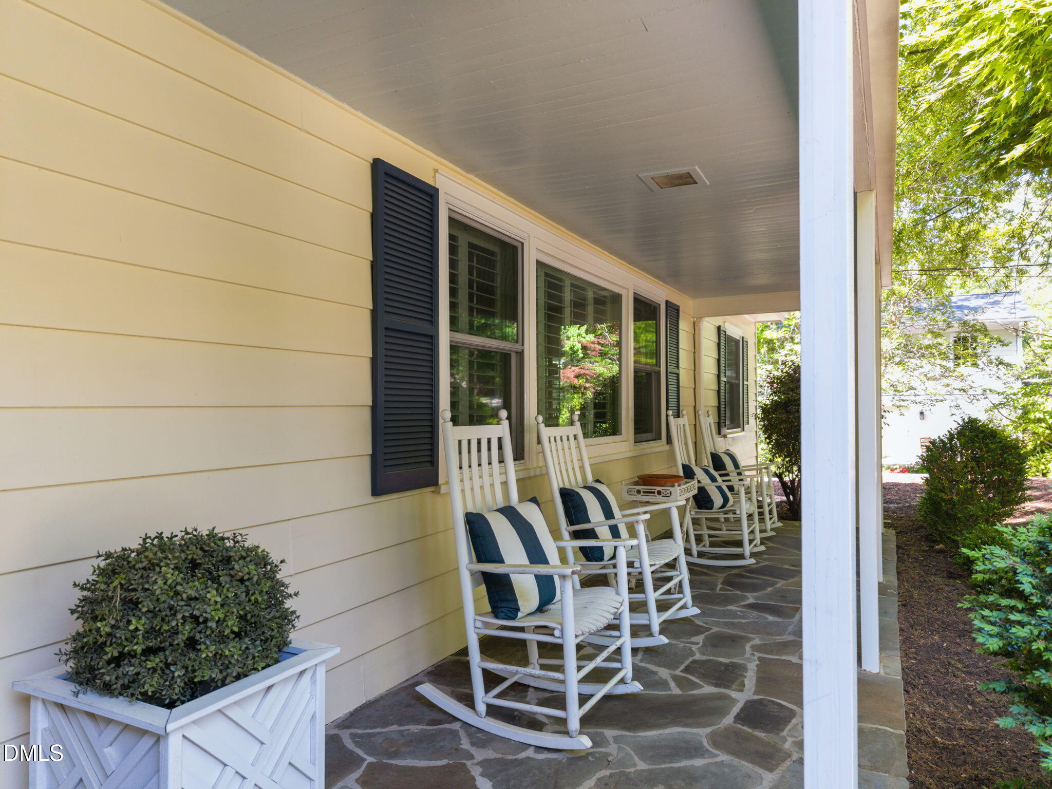 809 Lake Boone Trail Property Photo 4