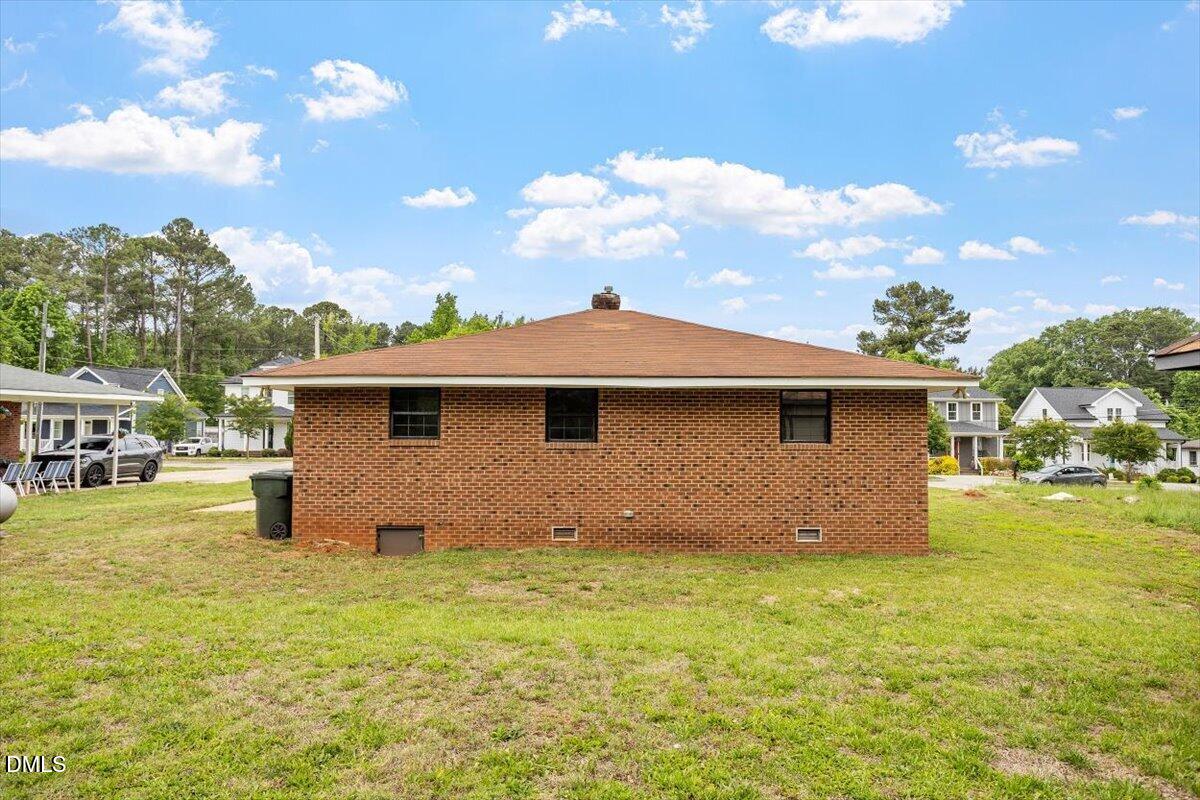 424 Como Drive Property Photo 7